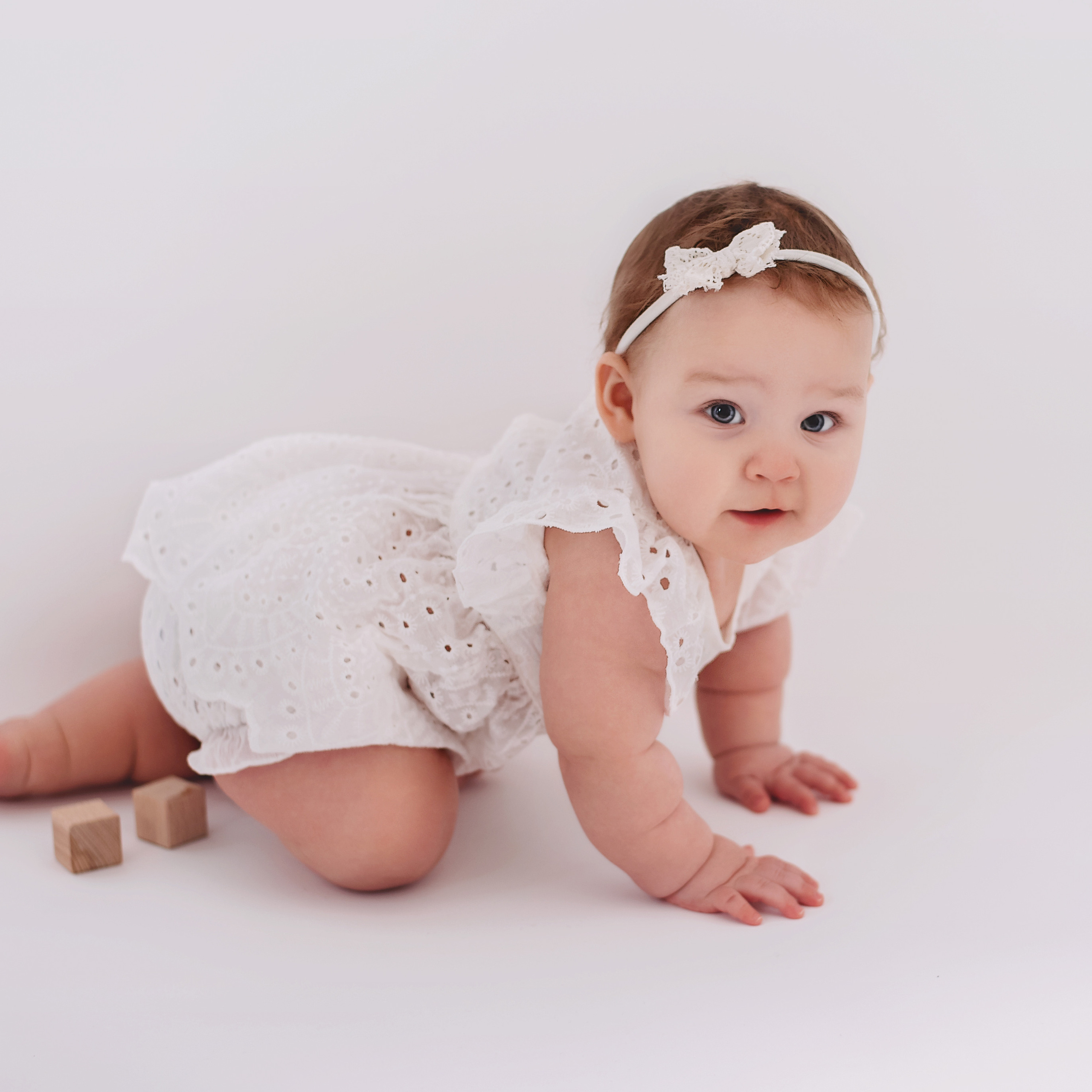 Ева 8 месяцев