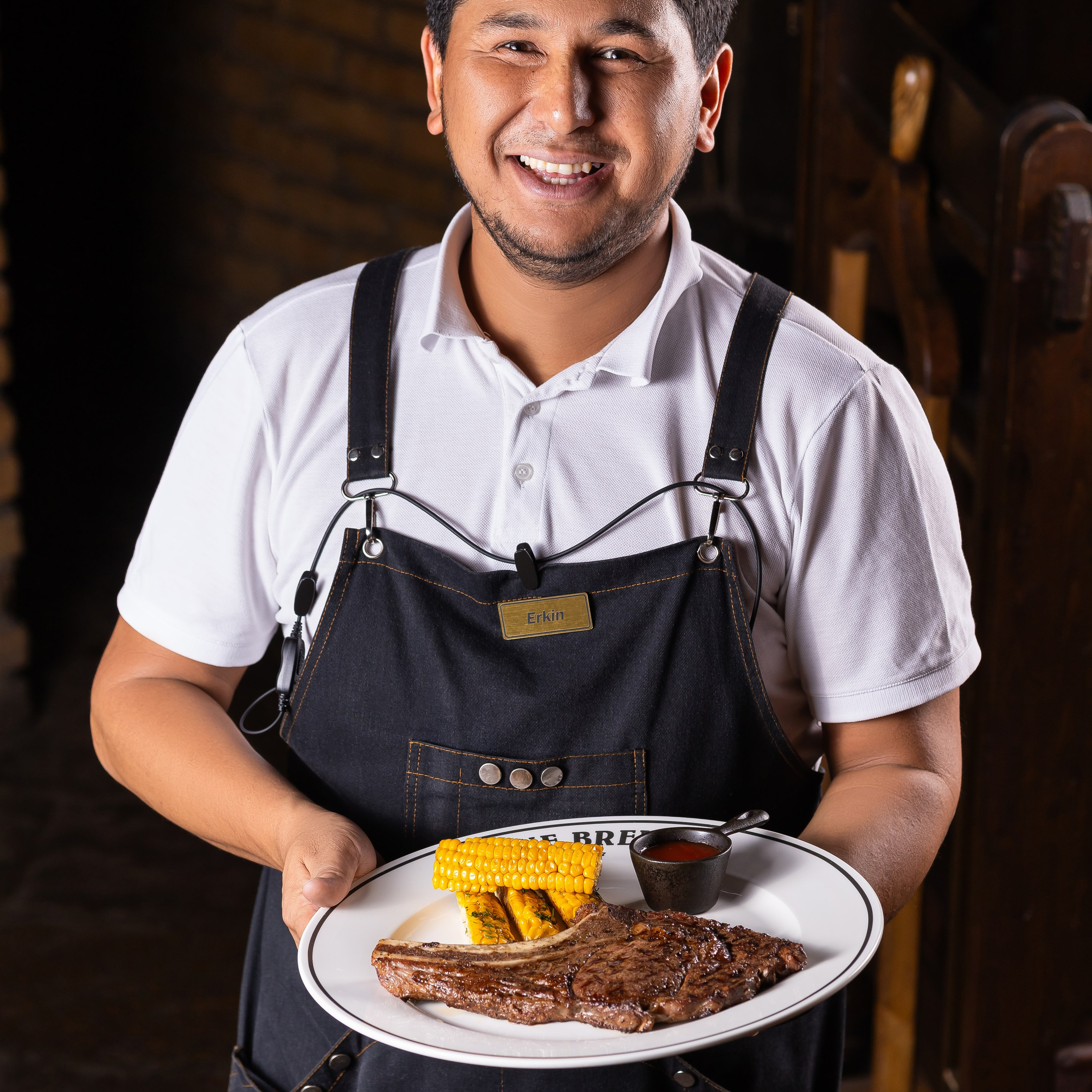 Фуд с моделью