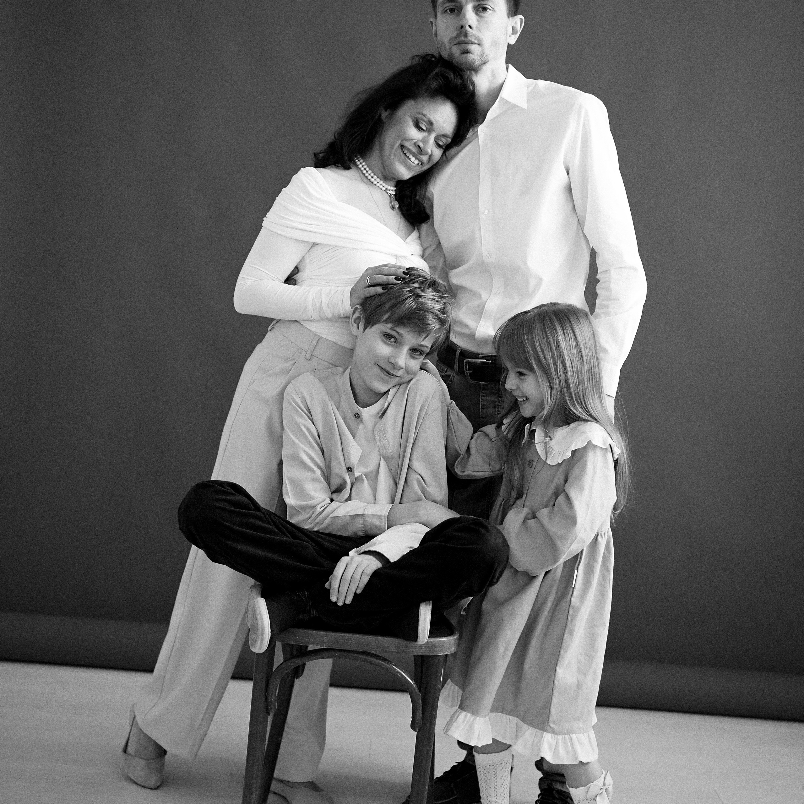 хоровод детского смеха и родительской любви