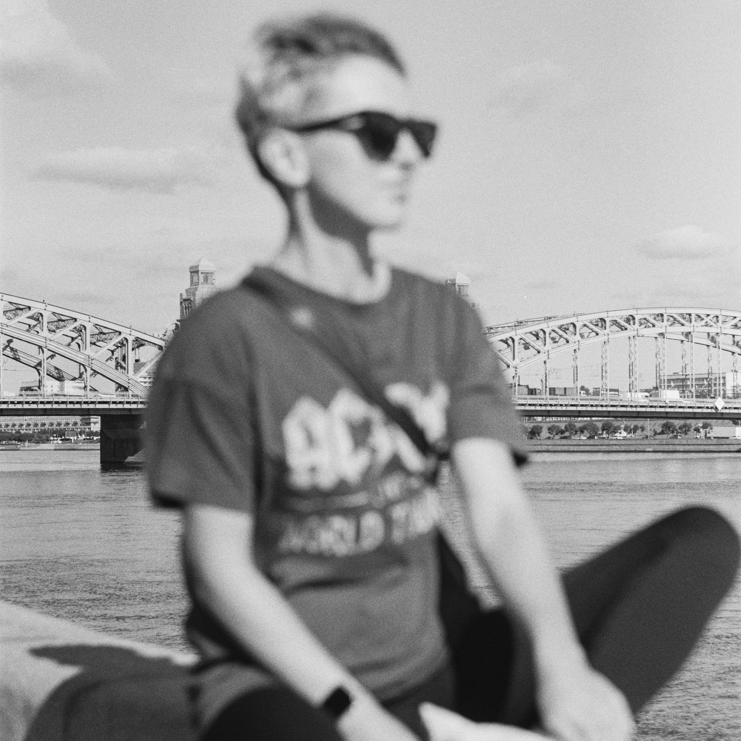 Прогулочная фотосессия на плёнку для Кати в Санкт-Петербурге, в цетре