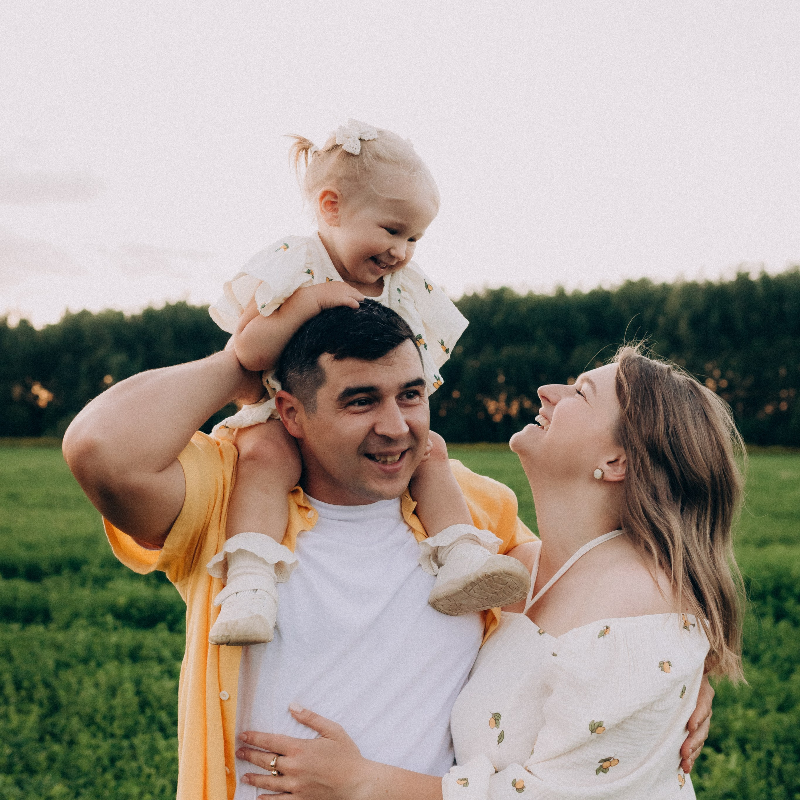 Сергей, Ксения и Полина