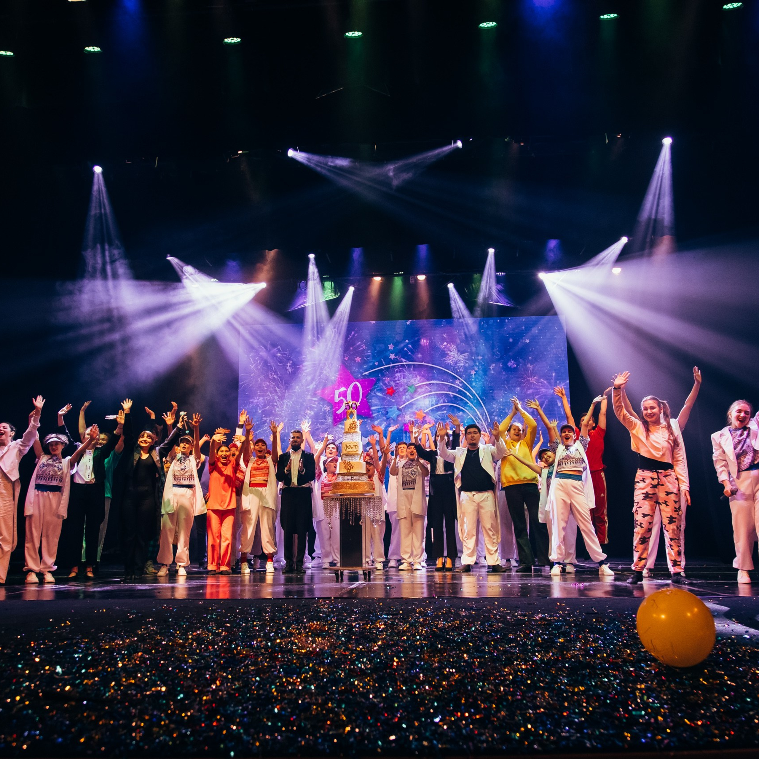 РЕЖИССЕРЫ. Фотограф Алтай — Айсур Баксаргин