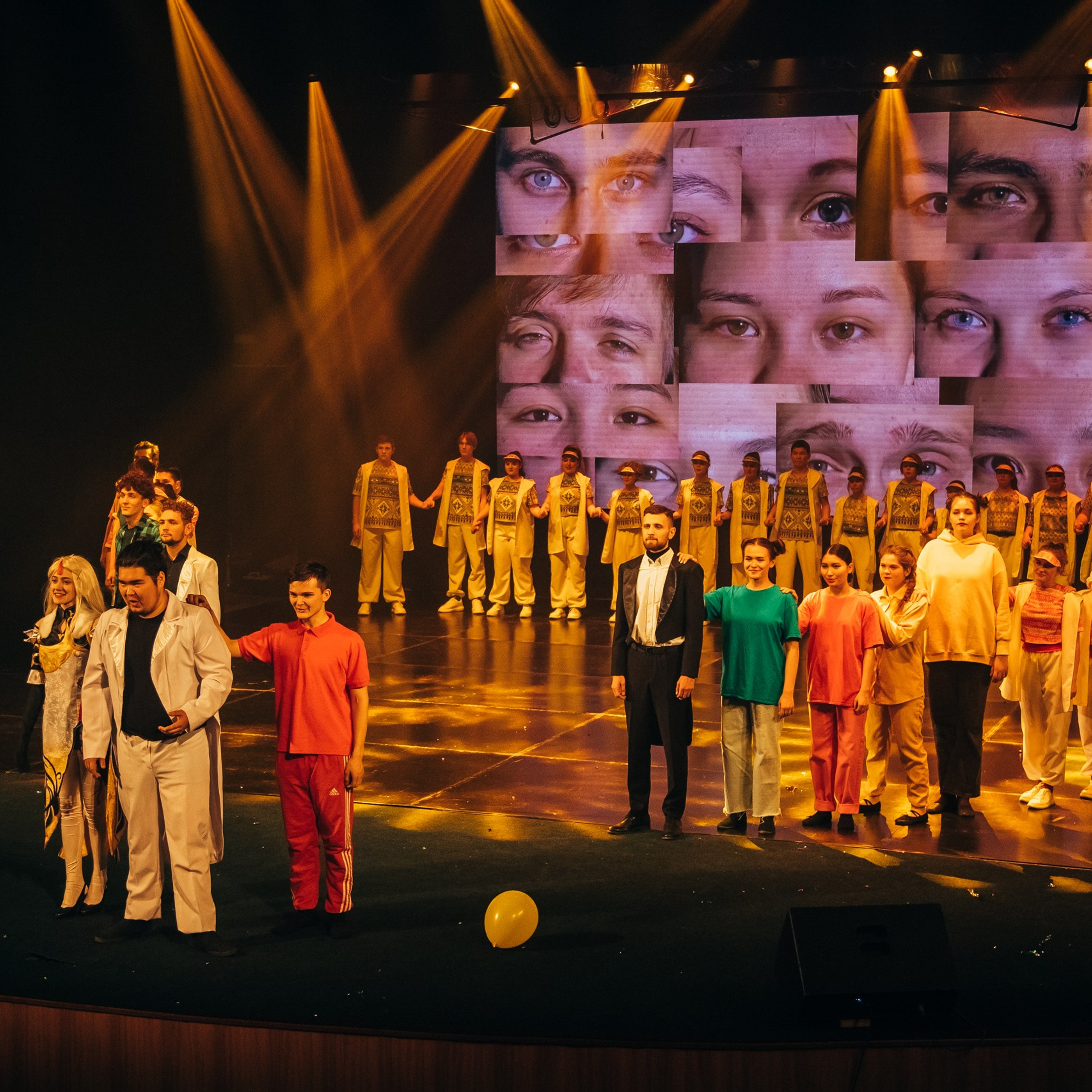 РЕЖИССЕРЫ. Фотограф Алтай — Айсур Баксаргин