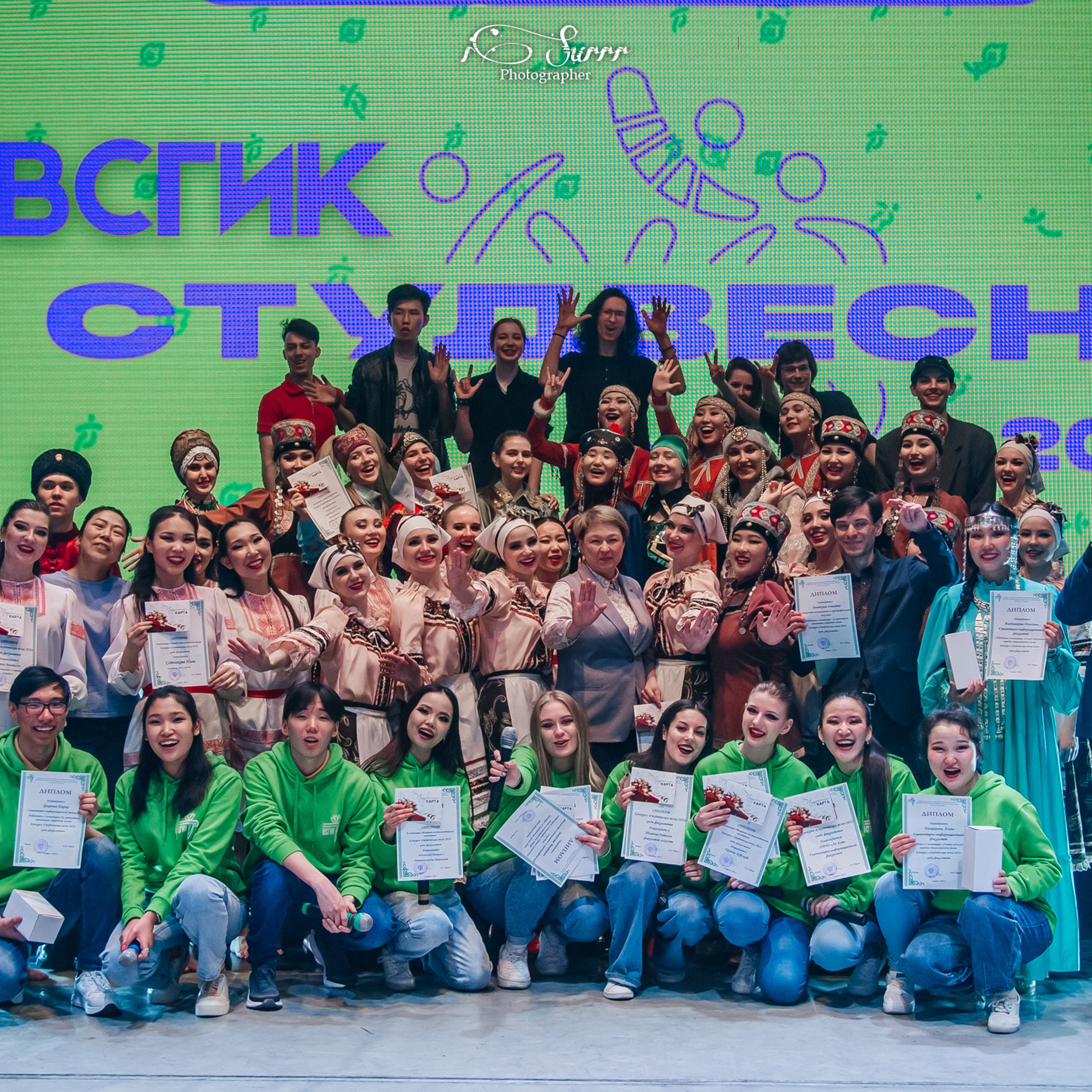 Студенческая весна ВСГИК 22'. Фотограф Алтай — Айсур Баксаргин