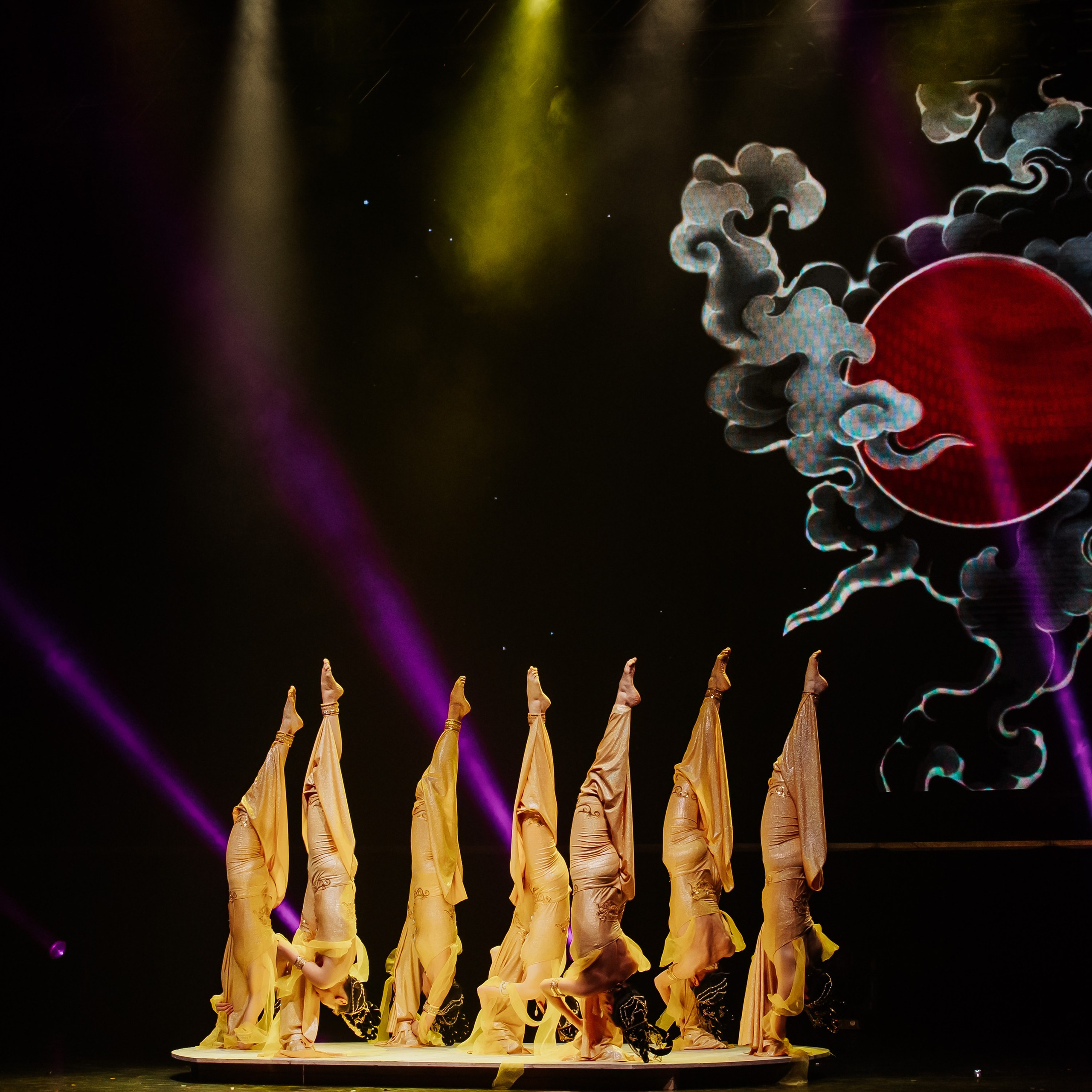 «Блеск Азии» Театр Байкал. Фотограф Алтай — Айсур Баксаргин