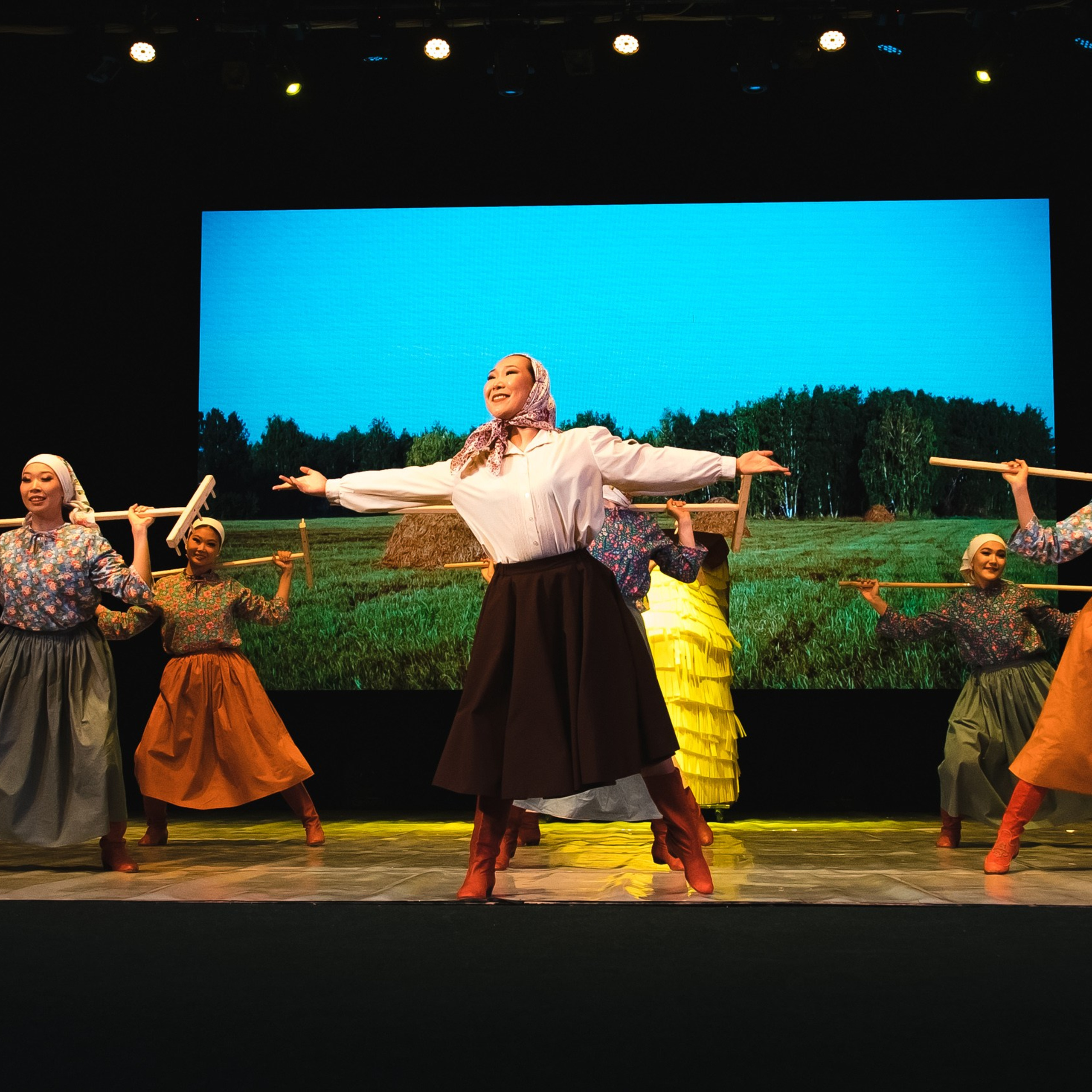 Хореографы | Народное отделение. Фотограф Алтай — Айсур Баксаргин