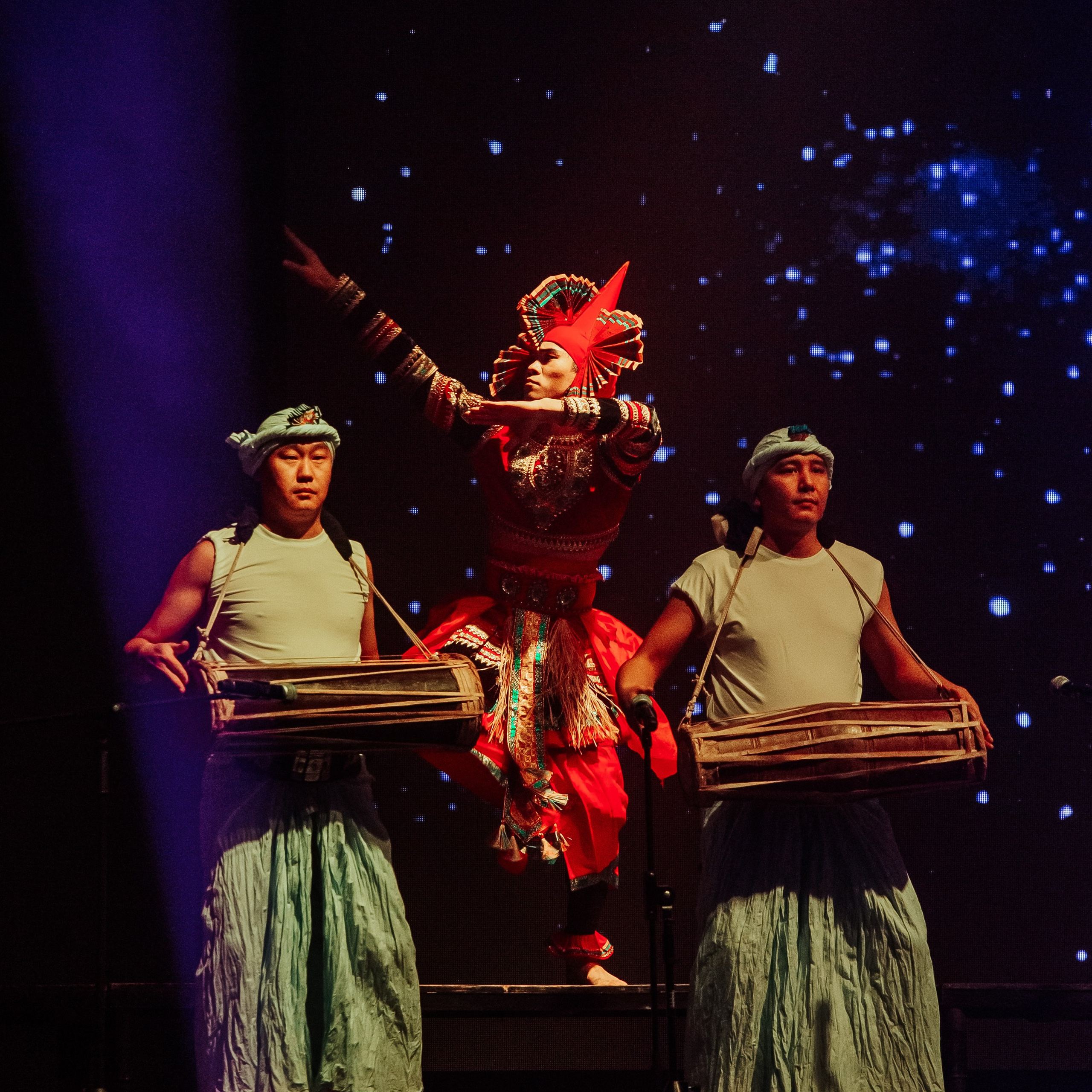 «Блеск Азии» Театр Байкал. Фотограф Алтай — Айсур Баксаргин