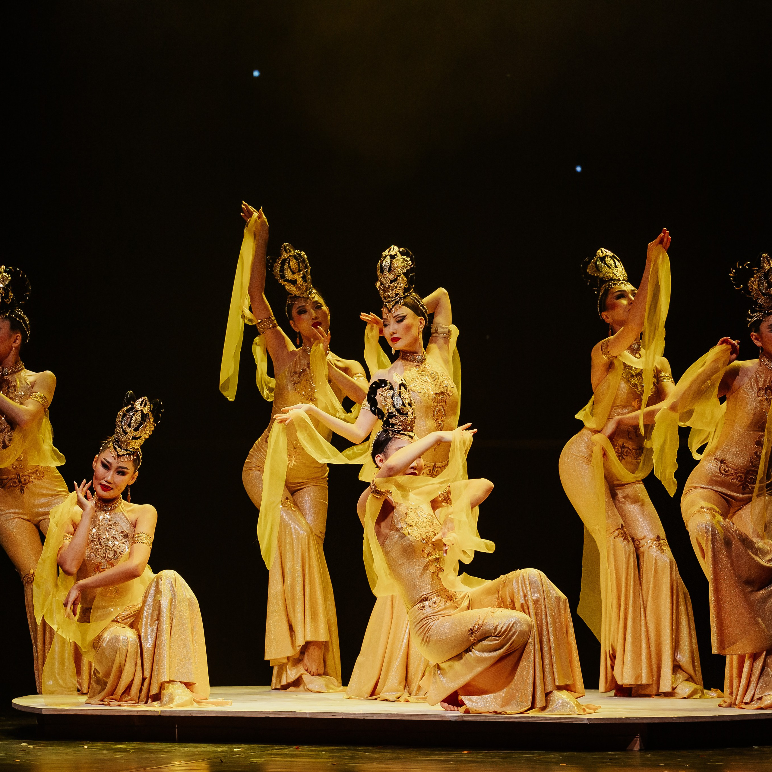 «Блеск Азии» Театр Байкал. Фотограф Алтай — Айсур Баксаргин