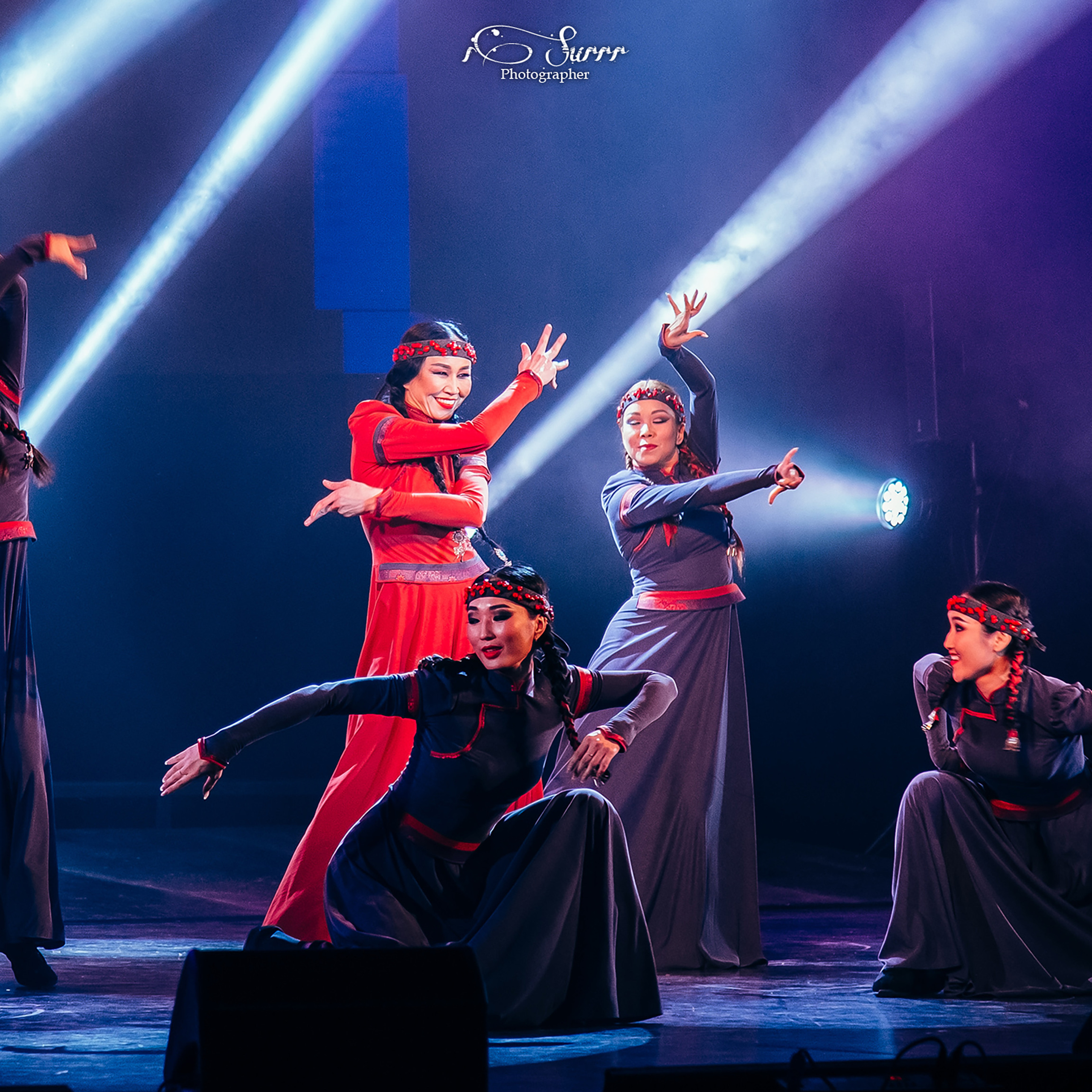 «Феерия танцa» Театр Байкал. Фотограф Алтай — Айсур Баксаргин