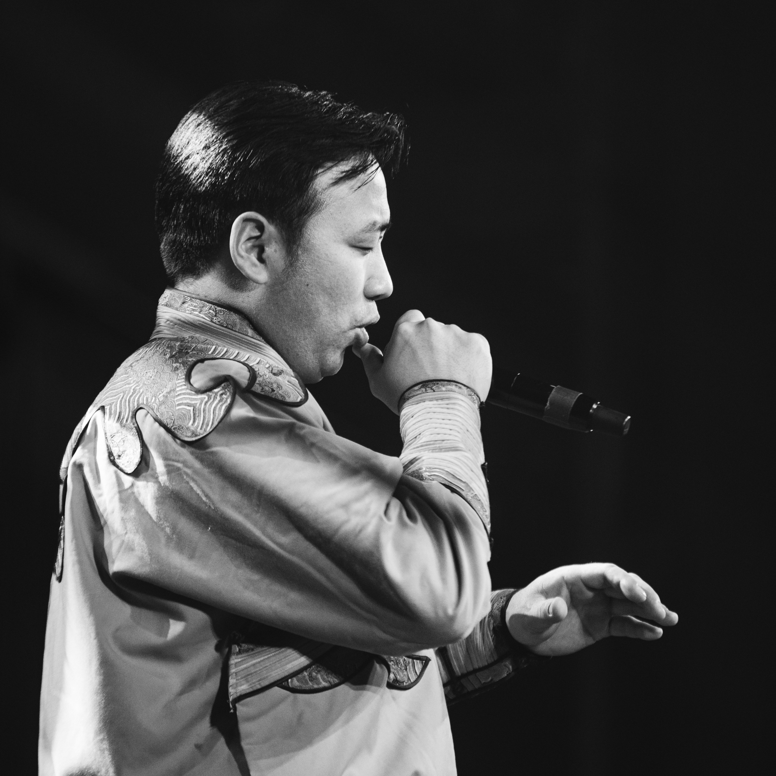 Э.Батсух и Группа «Люди». Фотограф Алтай — Айсур Баксаргин