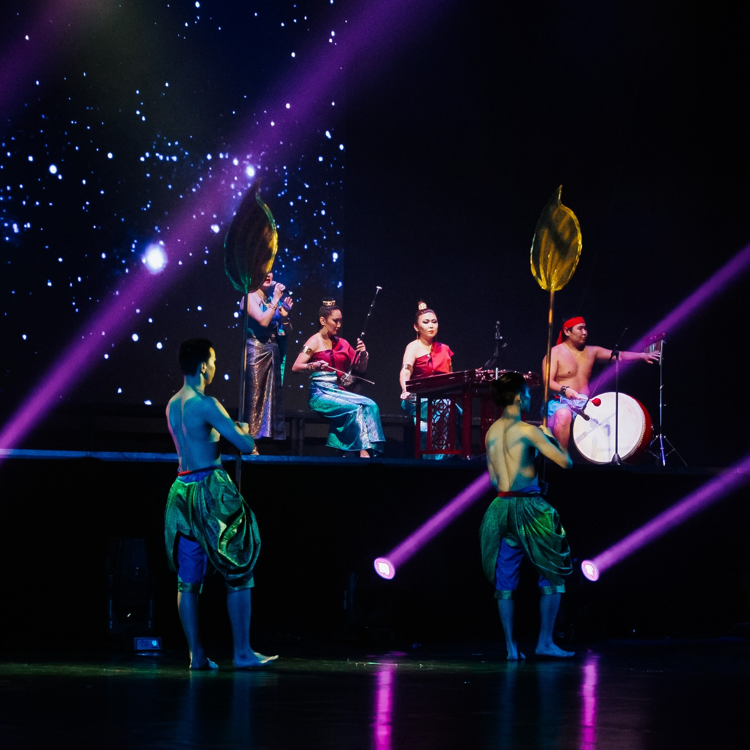 «Блеск Азии» Театр Байкал. Фотограф Алтай — Айсур Баксаргин