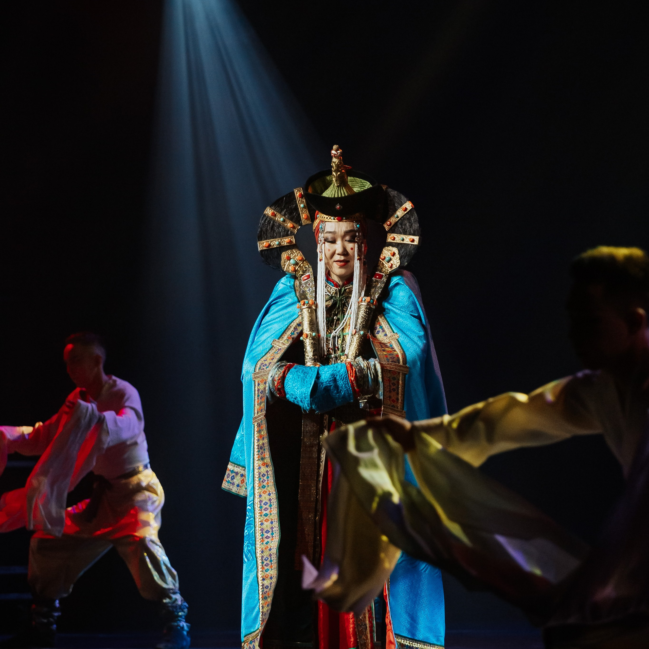 «Блеск Азии» Театр Байкал. Фотограф Алтай — Айсур Баксаргин