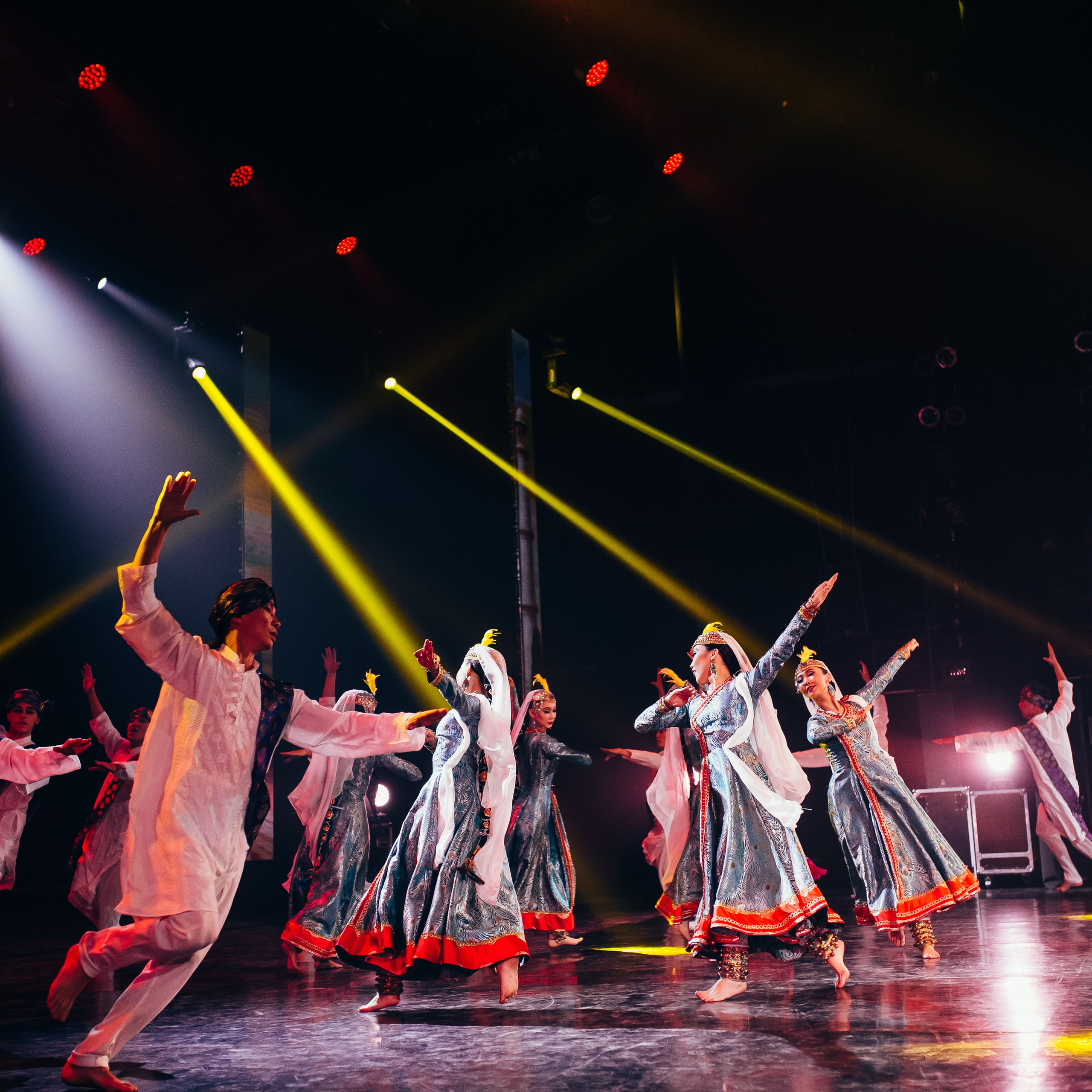 «От монголов к монголам» Театр Байкал. Фотограф Алтай — Айсур Баксаргин