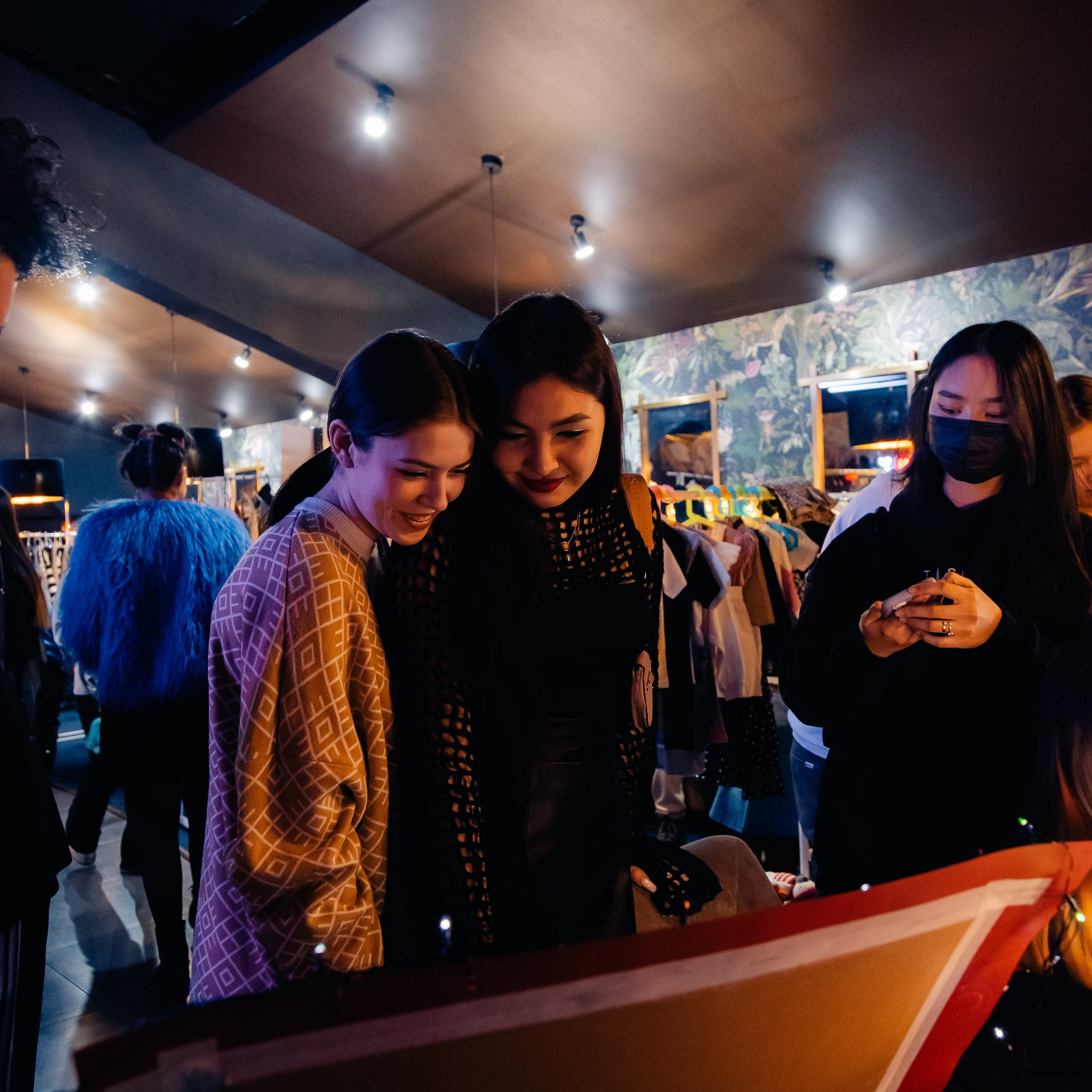 «IskraMarket» | № 4. Фотограф Алтай — Айсур Баксаргин