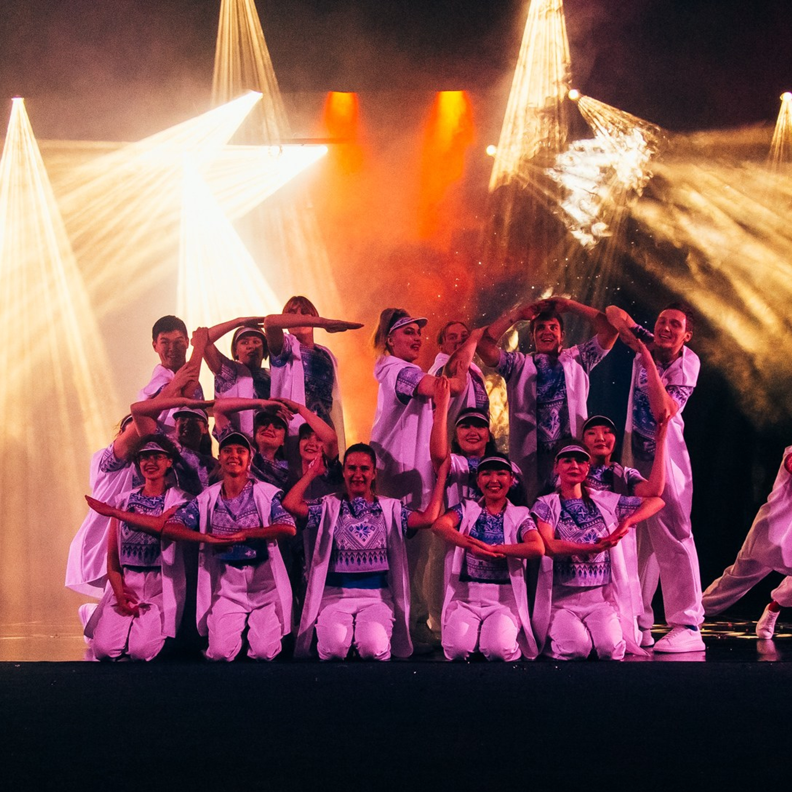 РЕЖИССЕРЫ. Фотограф Алтай — Айсур Баксаргин