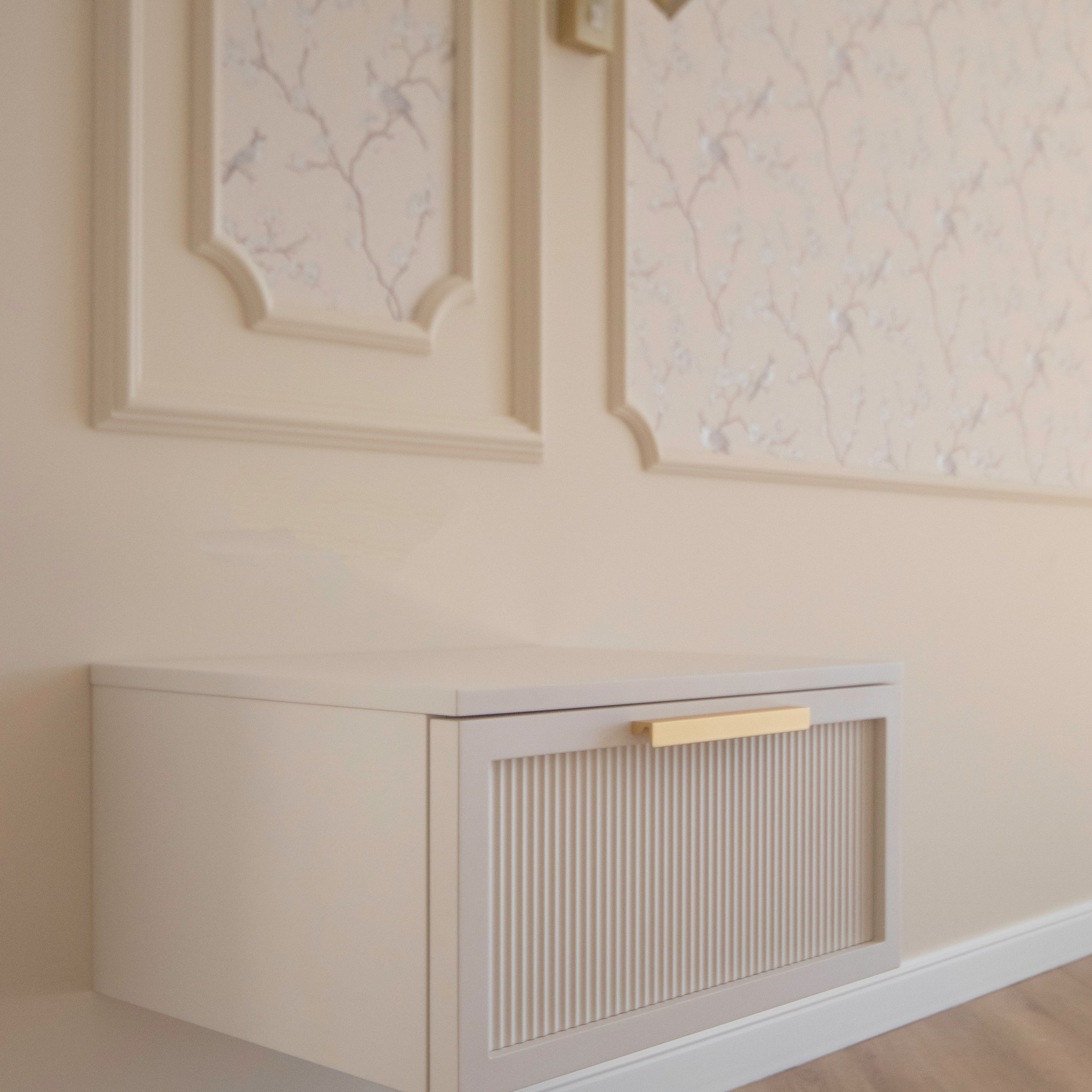 Подвесные тумбы