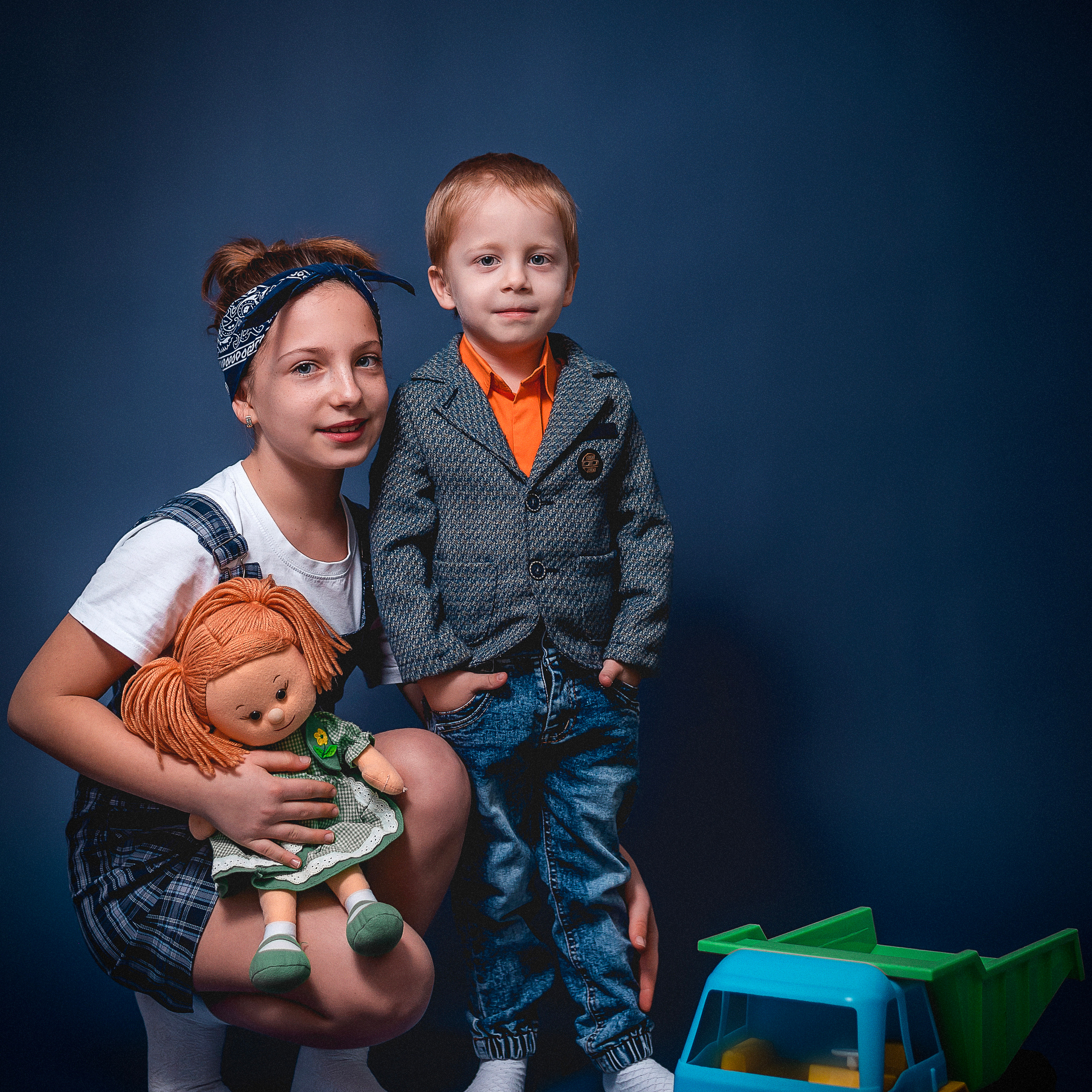 Брат и сестра