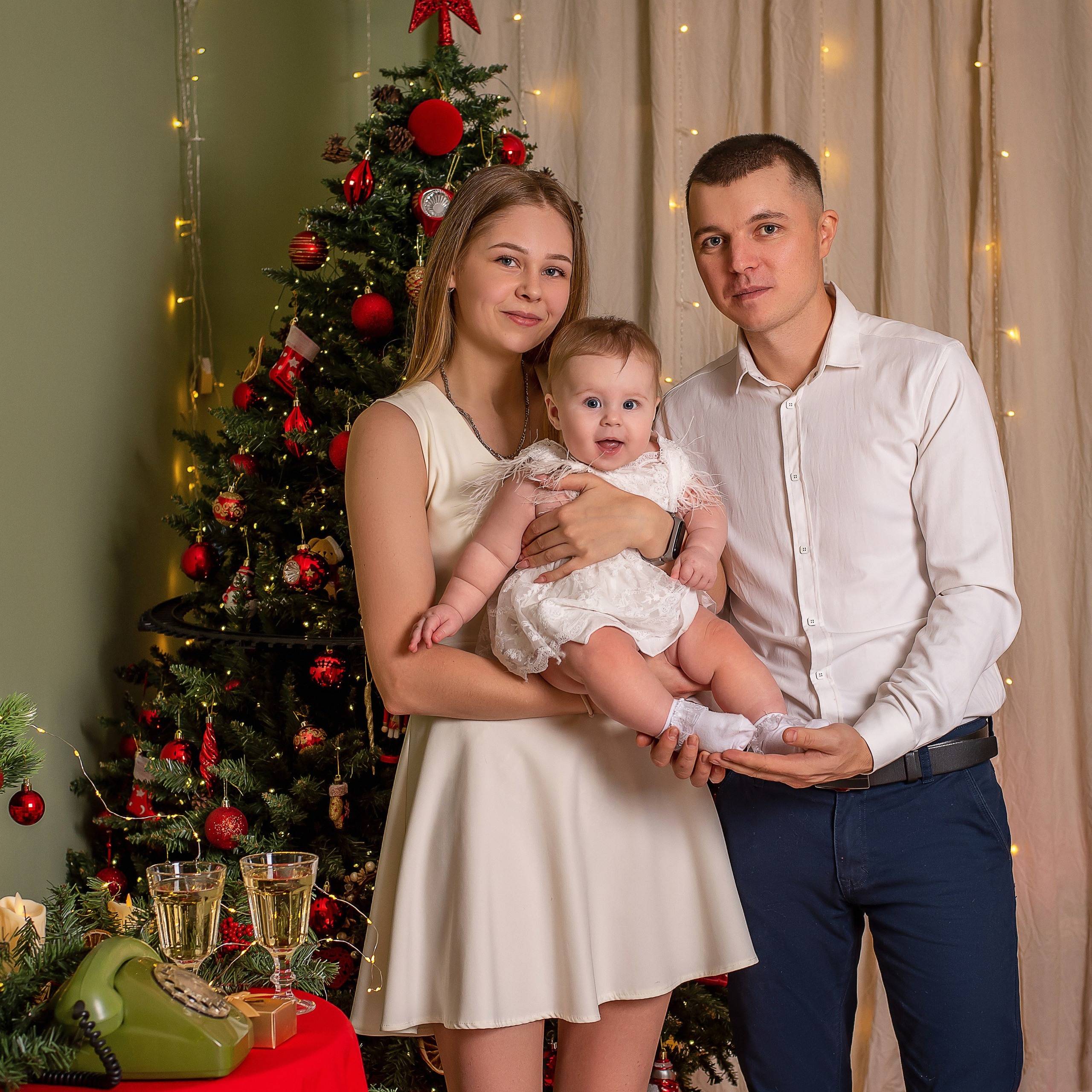 Новый год 2024 — Дарья, Юра и Алисочка