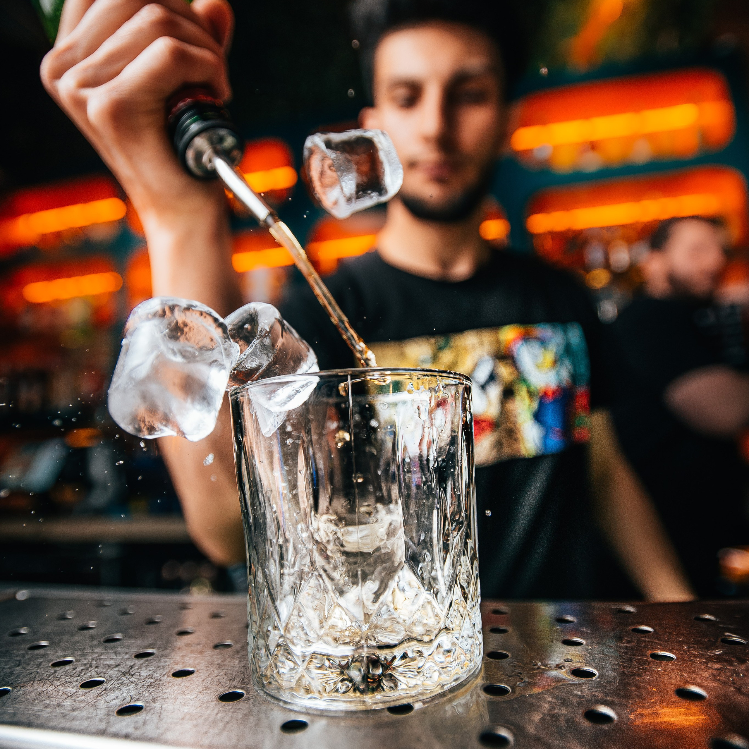 Behrusson — видеограф и фотограф в Москве. Кадр — это решение, не случайность