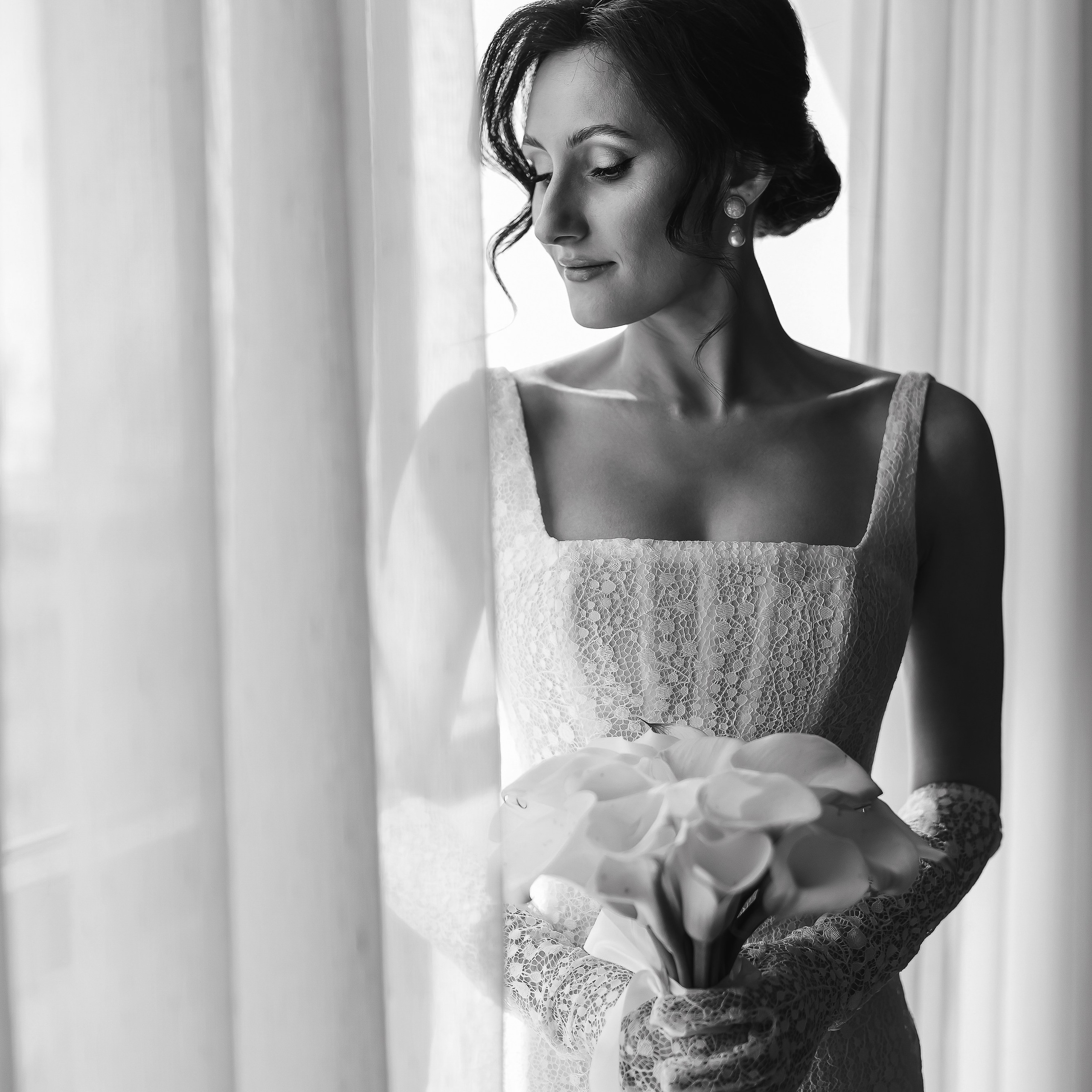 ИОНЕЛА И РОМАН