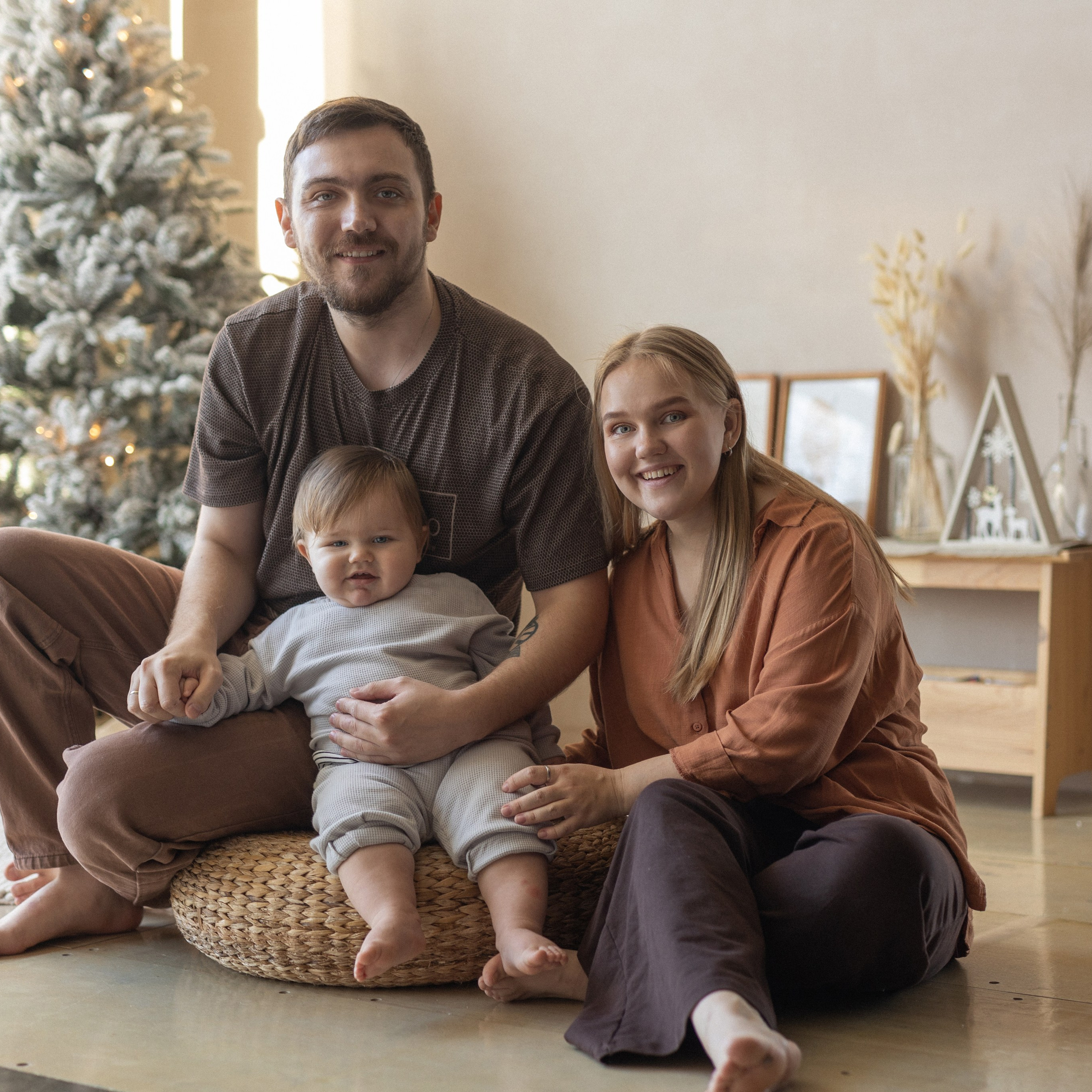 Михаил, Аня и Тотоша