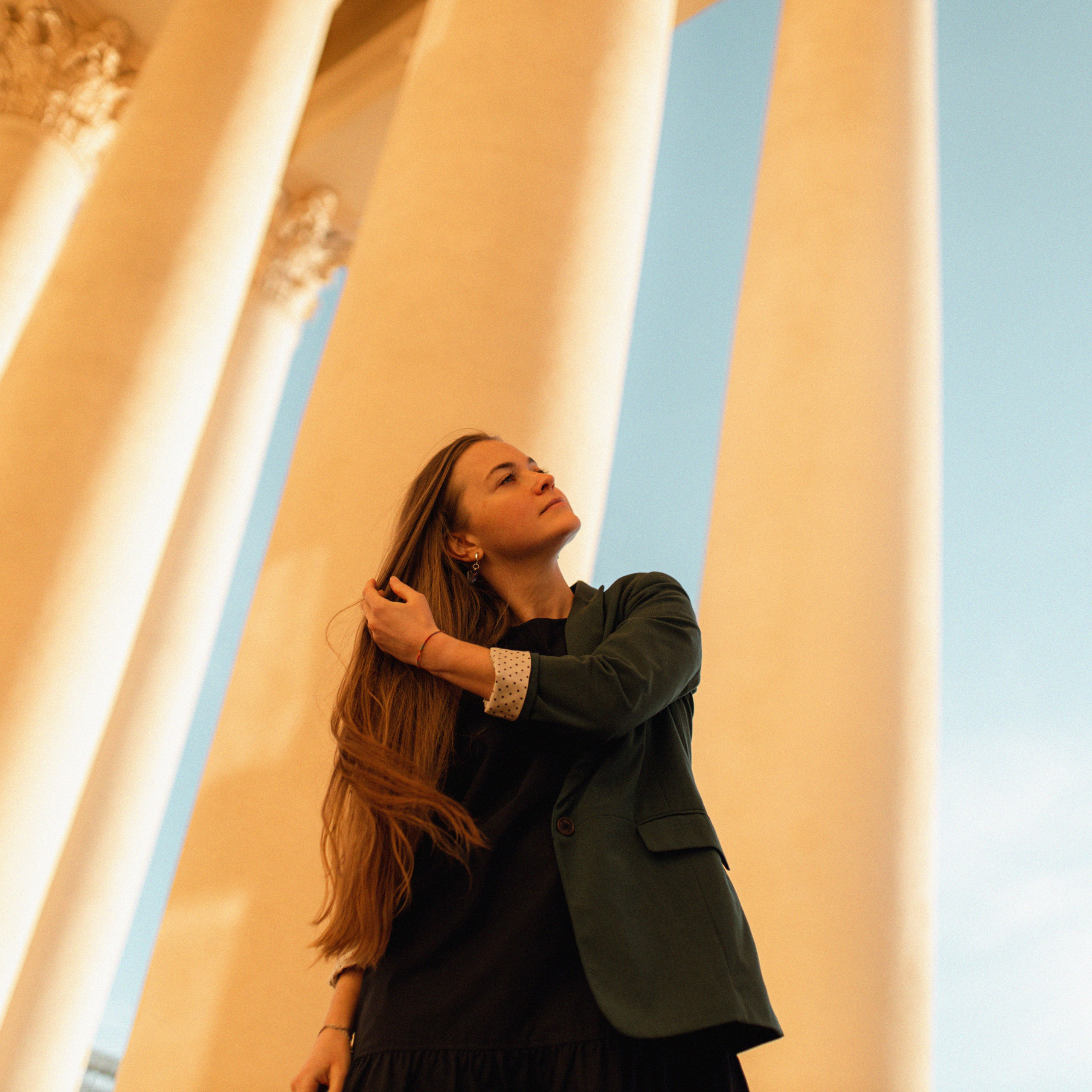 Надя, театр, море. Фотограф Мария Сваридзе