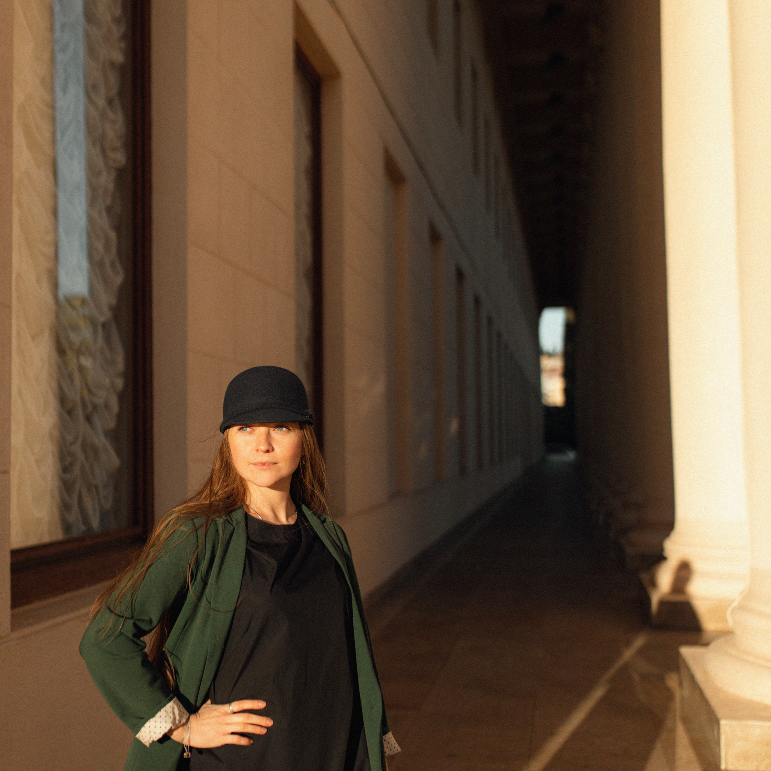 Надя, театр, море. Фотограф Мария Сваридзе