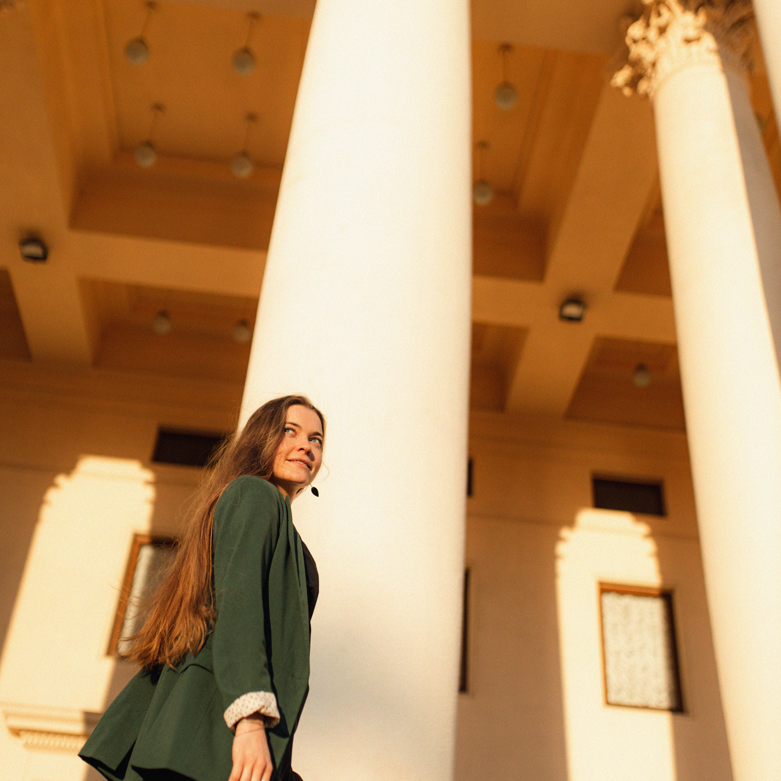 Надя, театр, море. Фотограф Мария Сваридзе