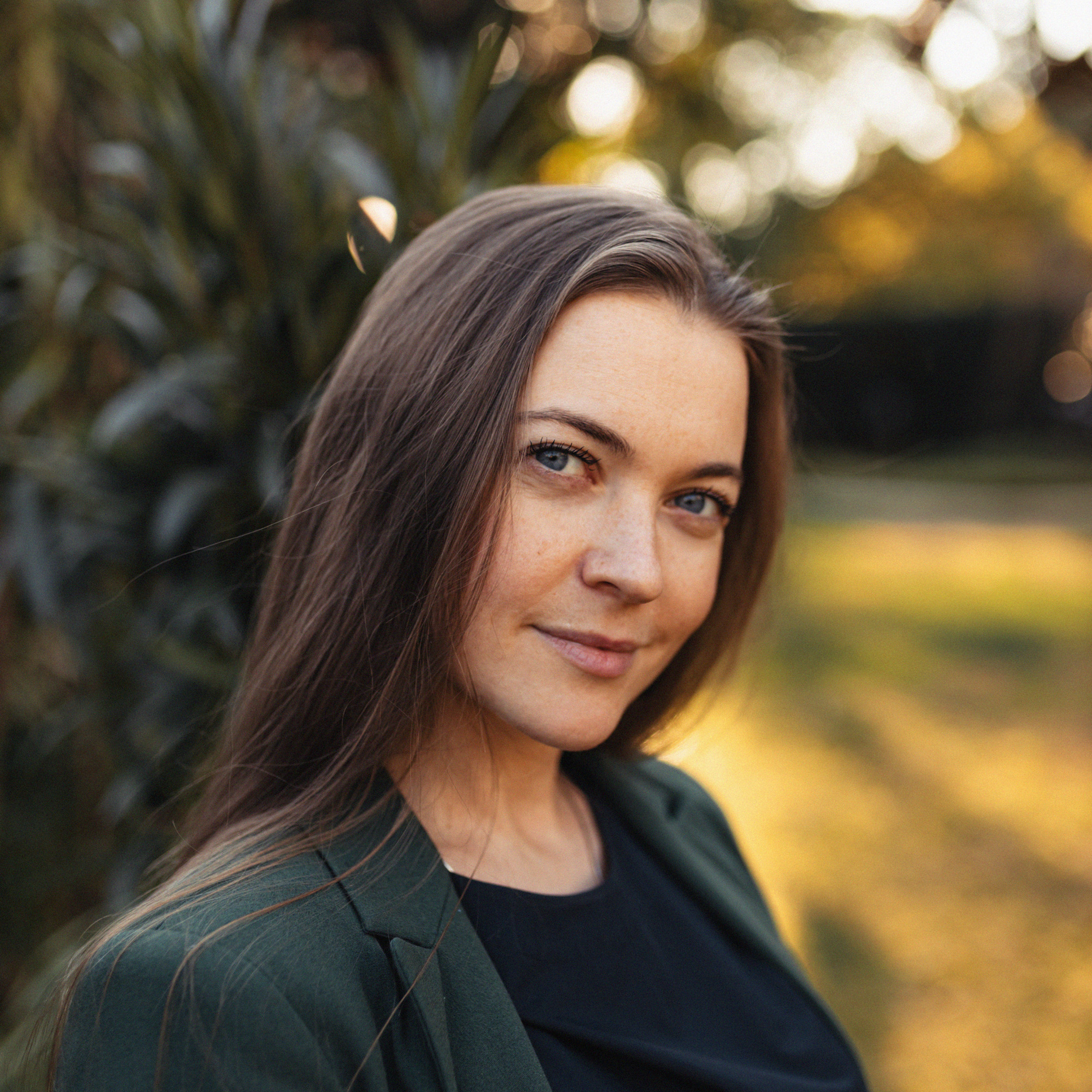 Надя, театр, море. Фотограф Мария Сваридзе