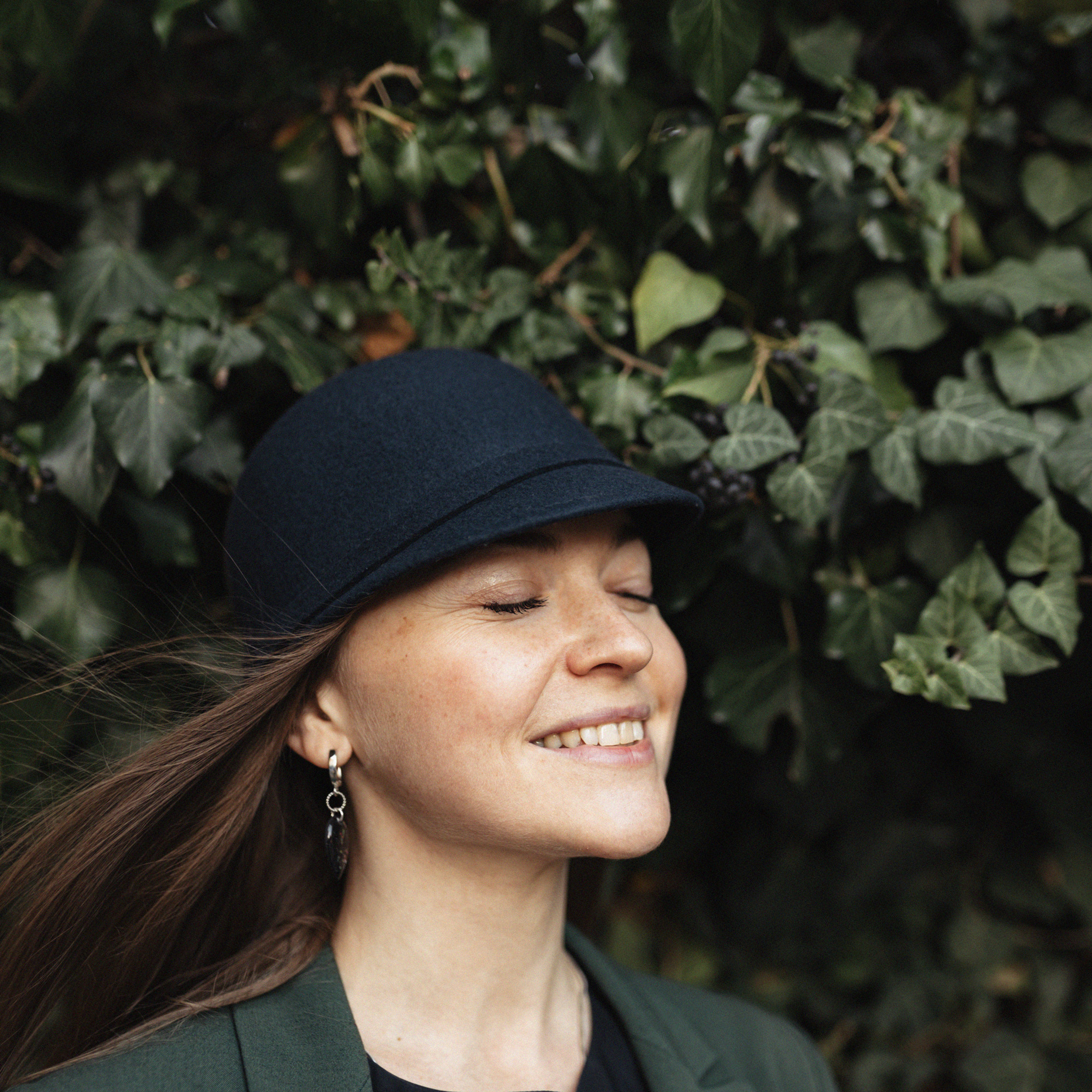 Надя, театр, море. Фотограф Мария Сваридзе