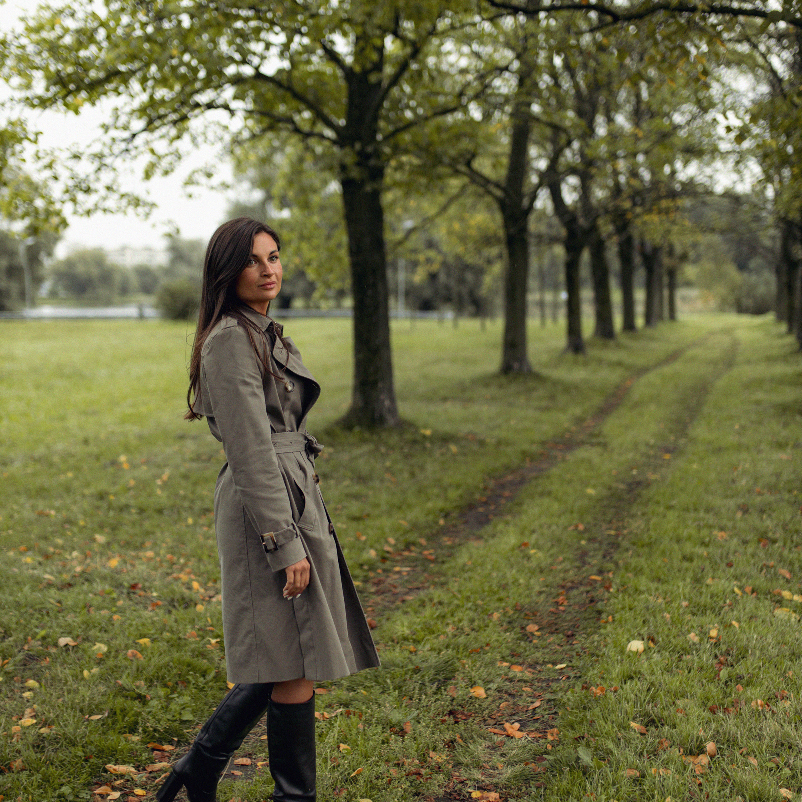Аня и дождь в Питере. Фотограф Мария Сваридзе