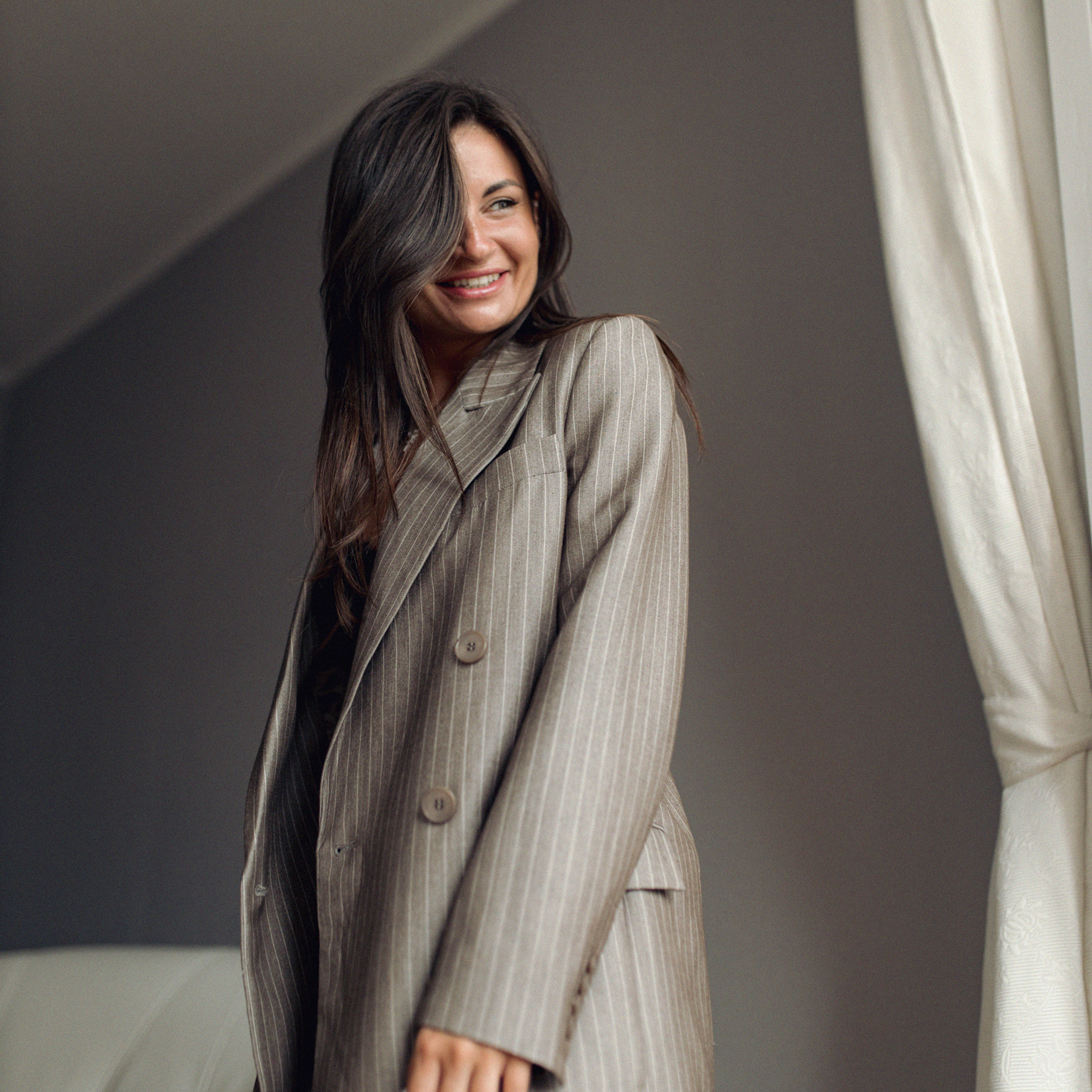 Аня и дождь в Питере. Фотограф Мария Сваридзе