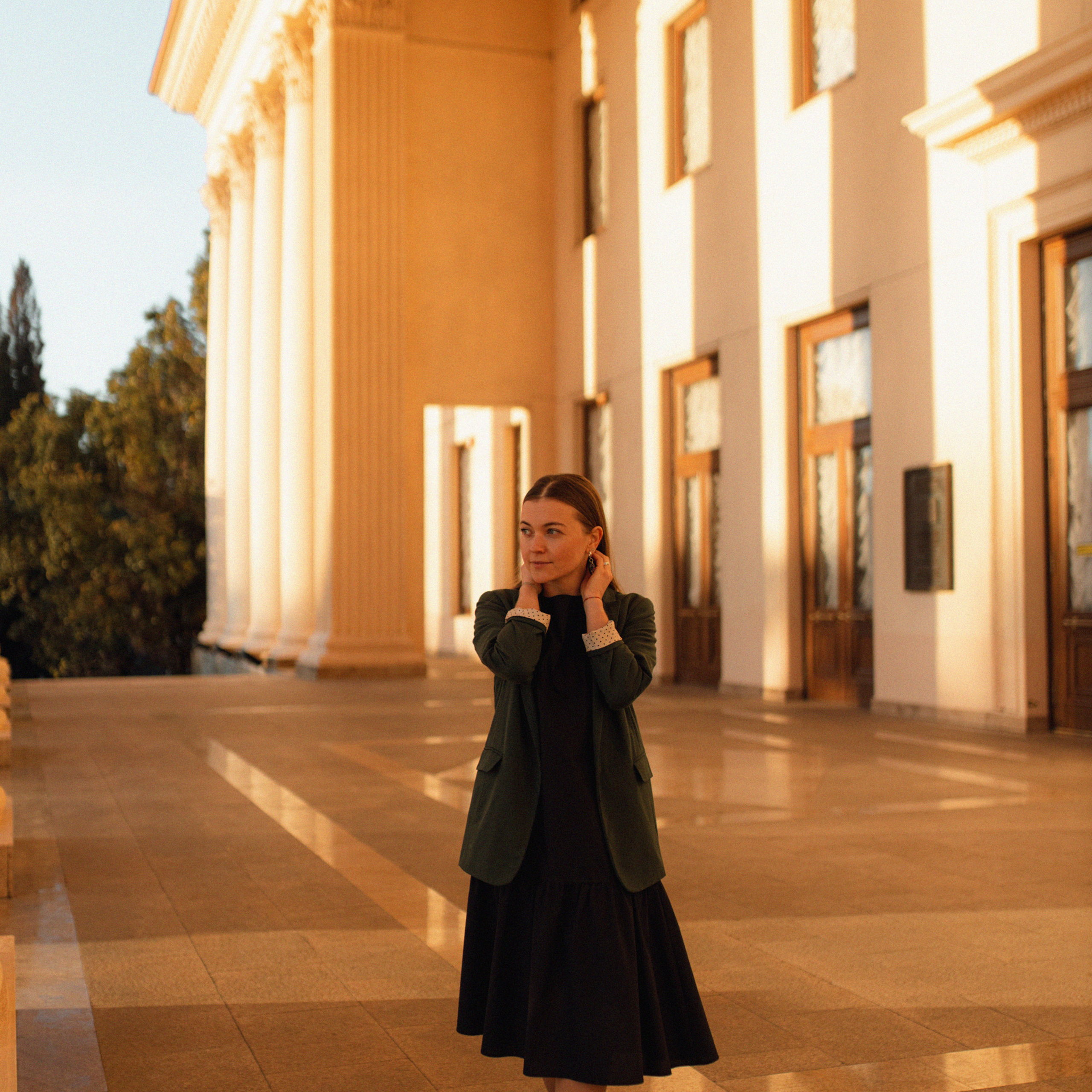 Надя, театр, море. Фотограф Мария Сваридзе