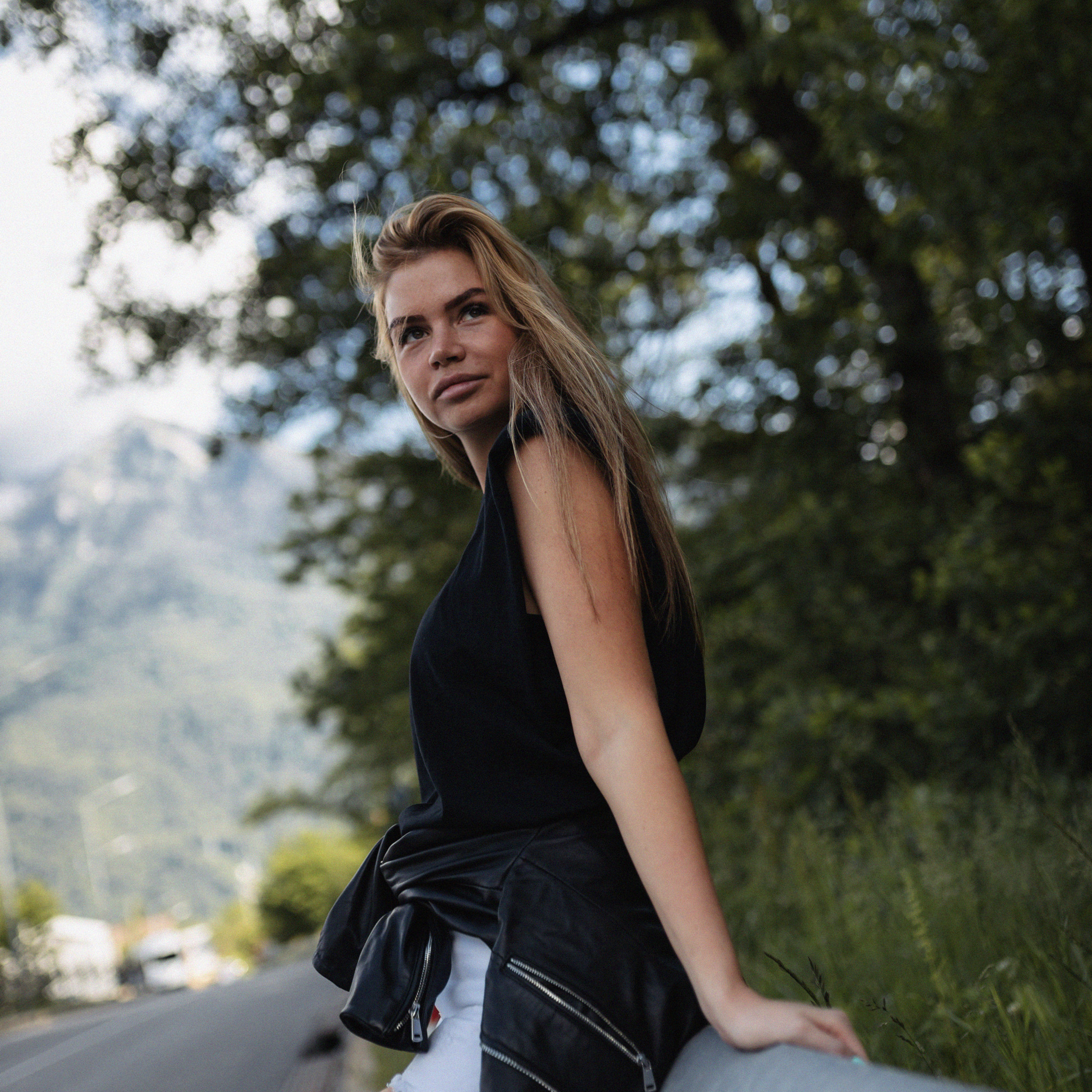 Катя в горах. Фотограф Мария Сваридзе