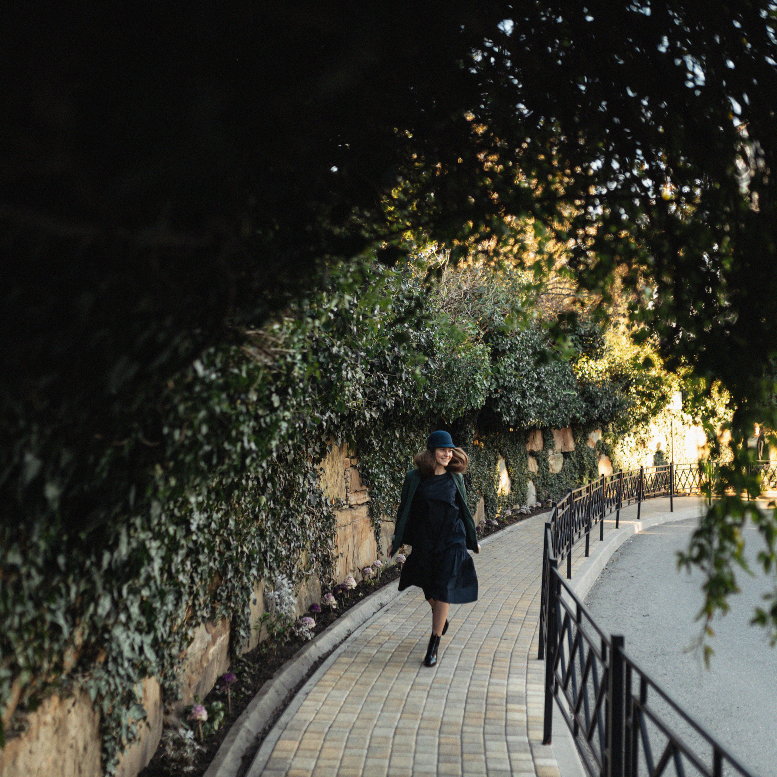 Надя, театр, море. Фотограф Мария Сваридзе