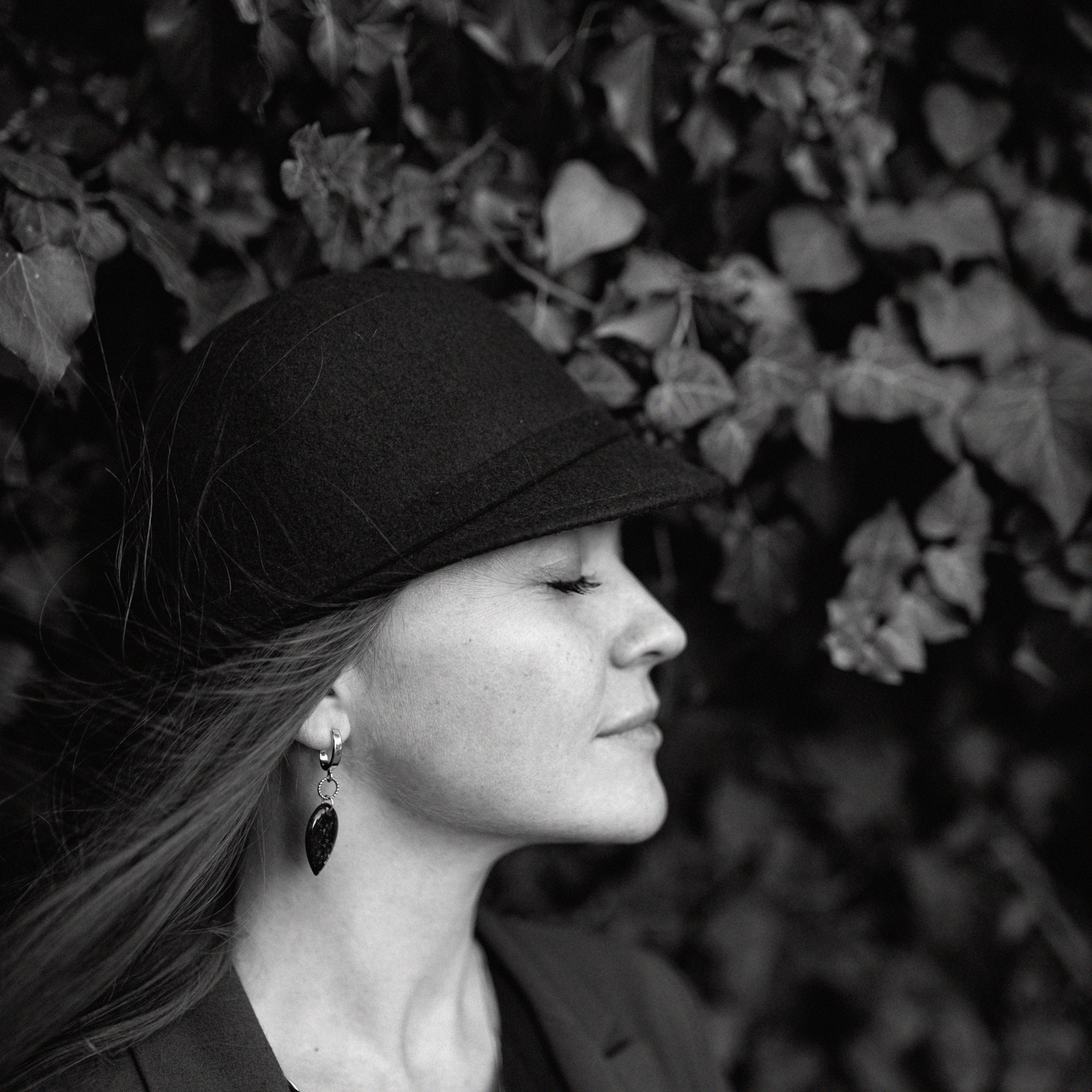 Надя, театр, море. Фотограф Мария Сваридзе