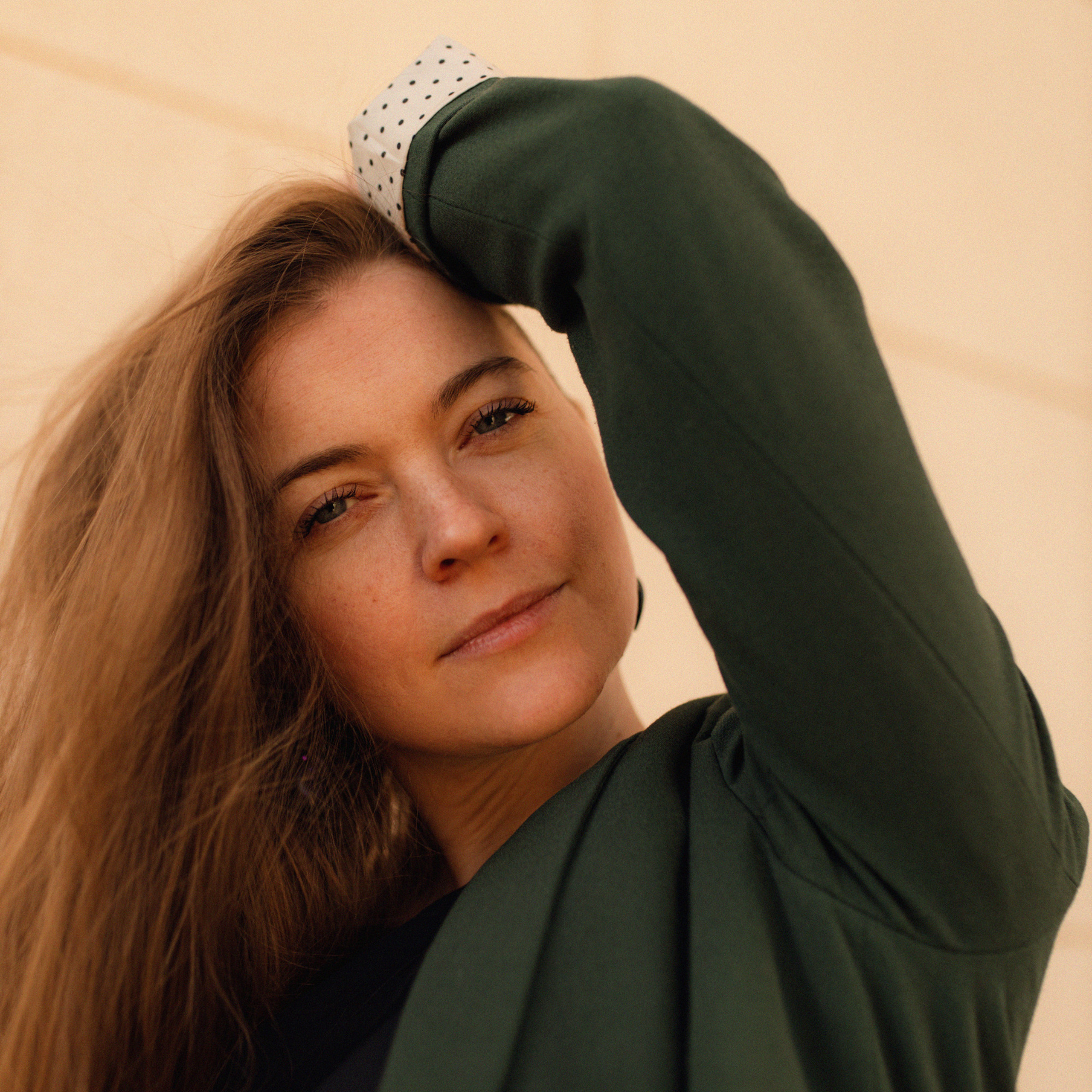 Надя, театр, море. Фотограф Мария Сваридзе