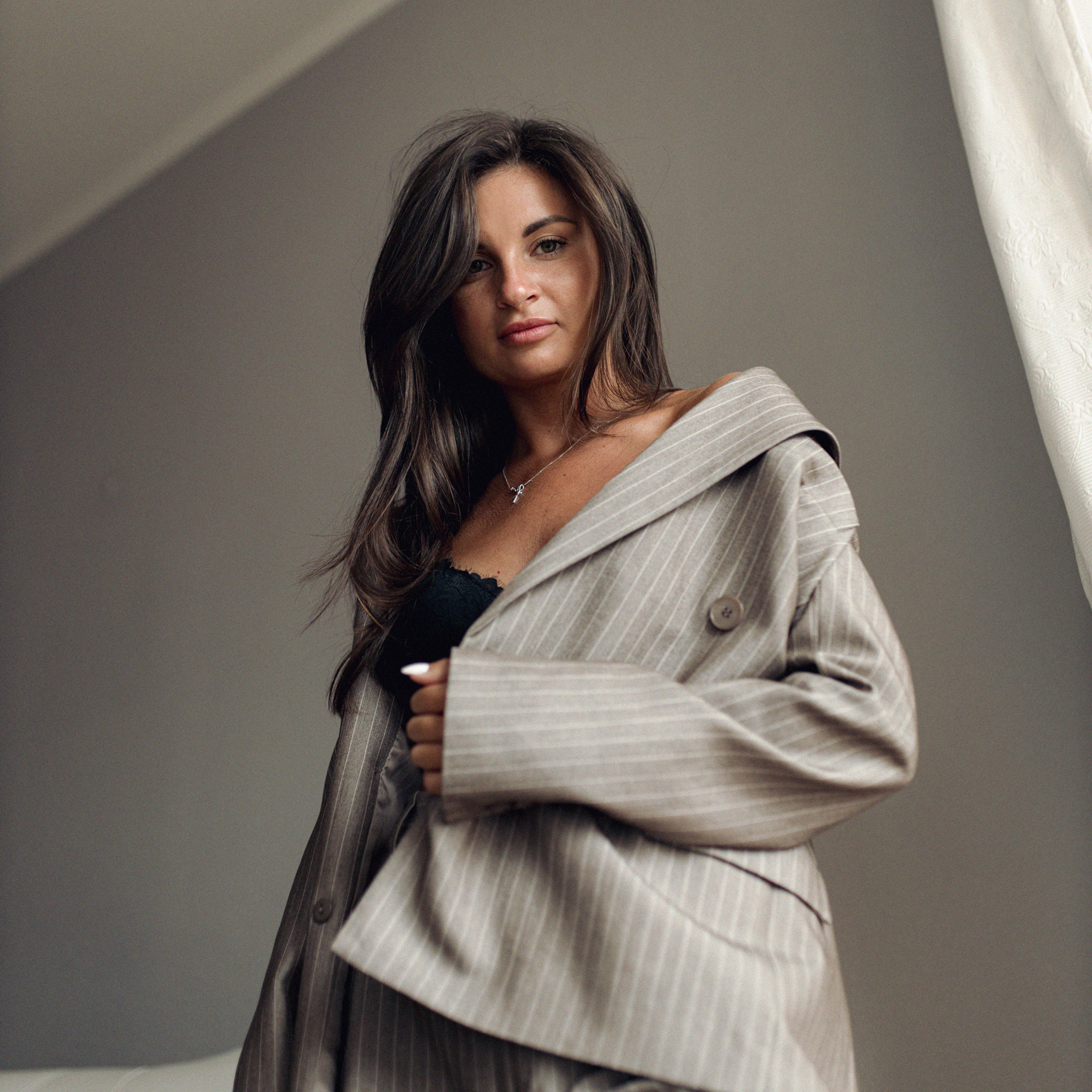 Аня и дождь в Питере. Фотограф Мария Сваридзе