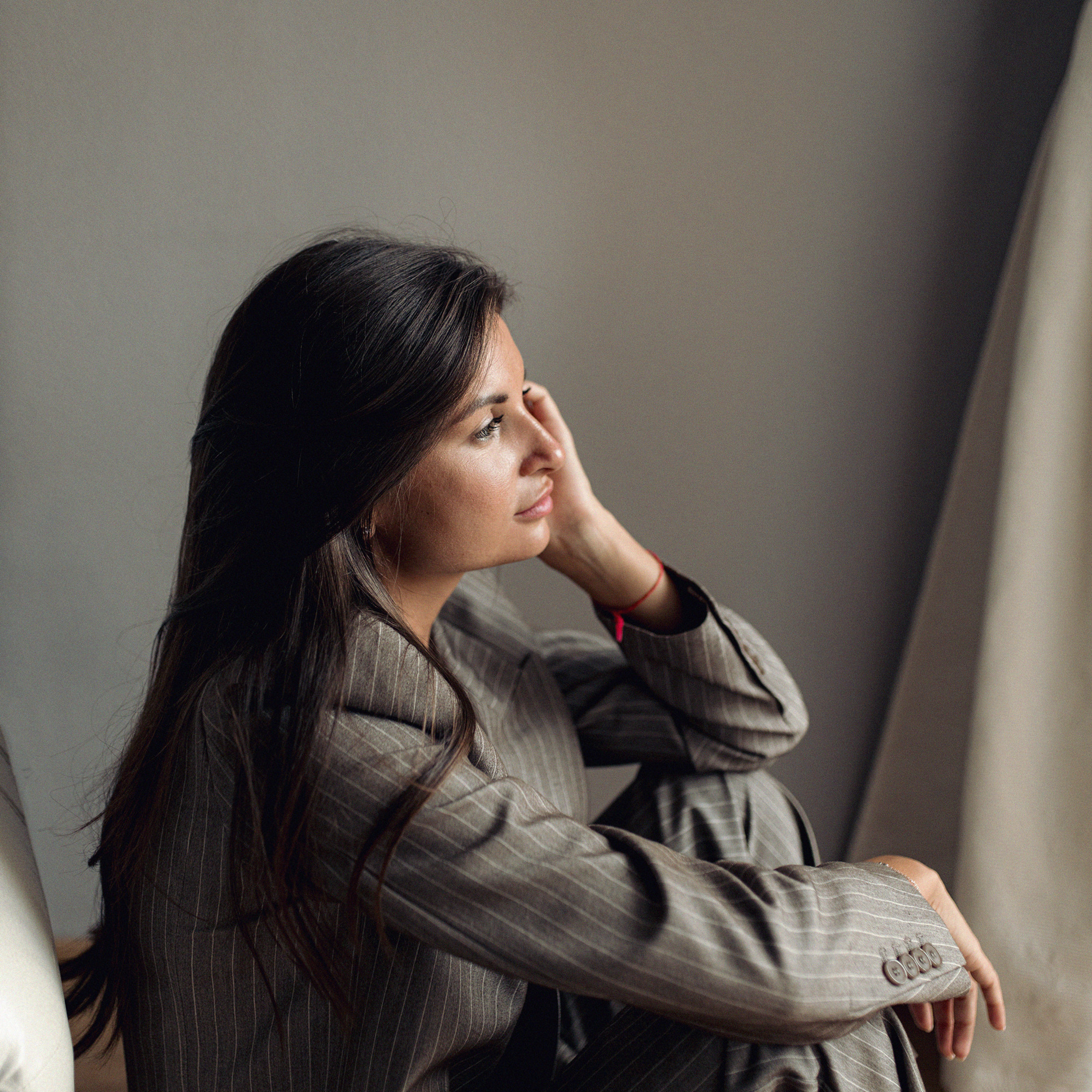 Аня и дождь в Питере. Фотограф Мария Сваридзе