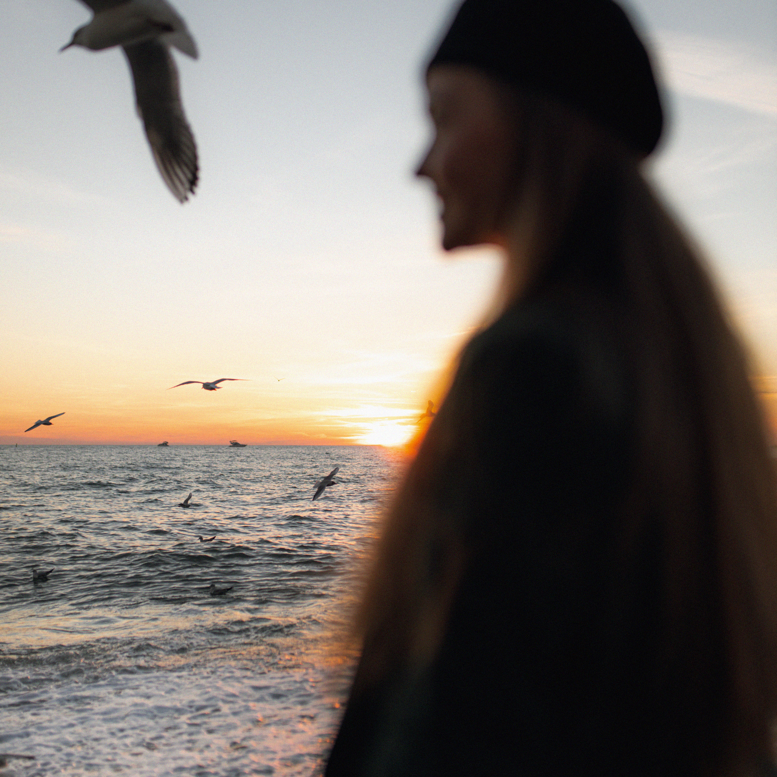 Надя, театр, море. Фотограф Мария Сваридзе