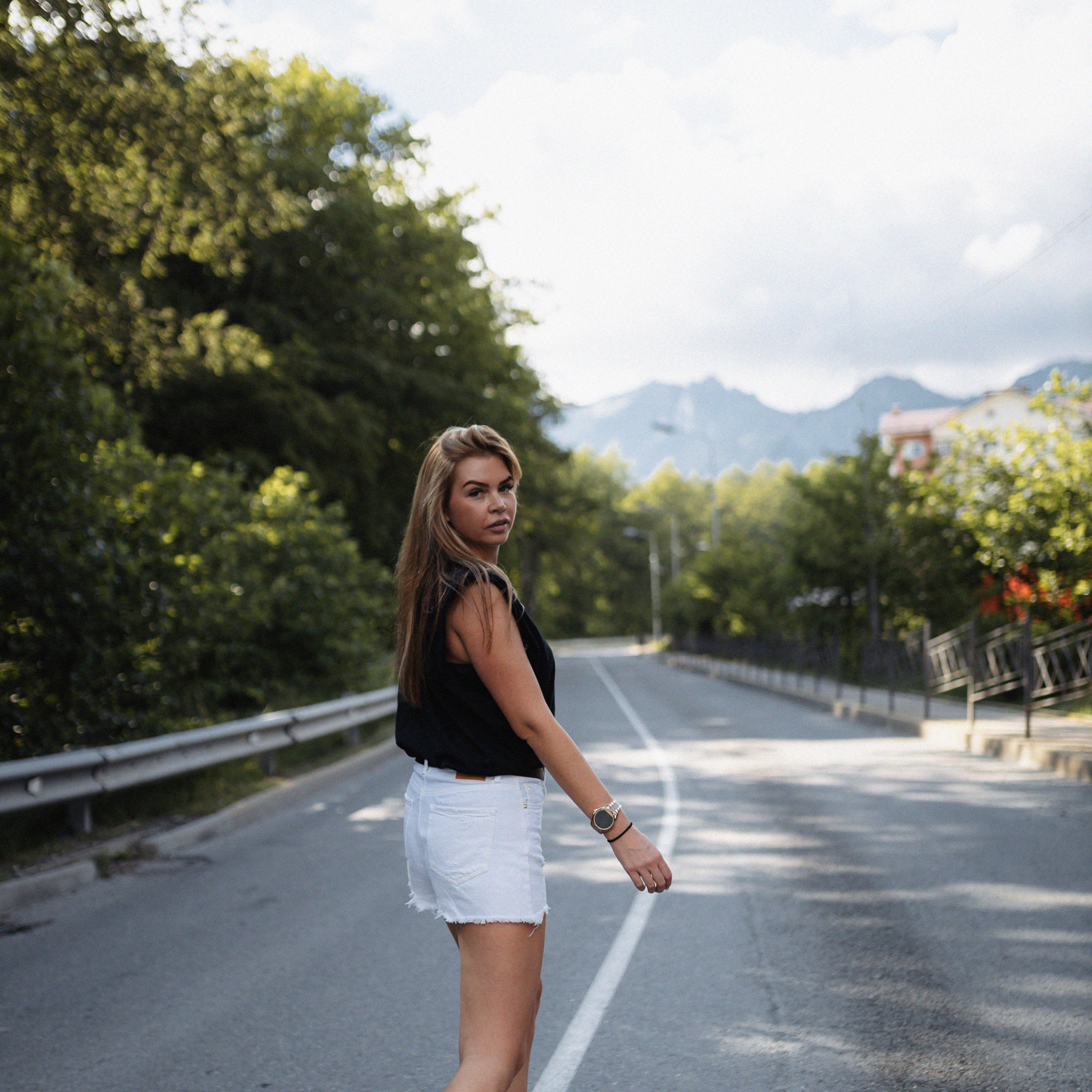 Катя в горах. Фотограф Мария Сваридзе