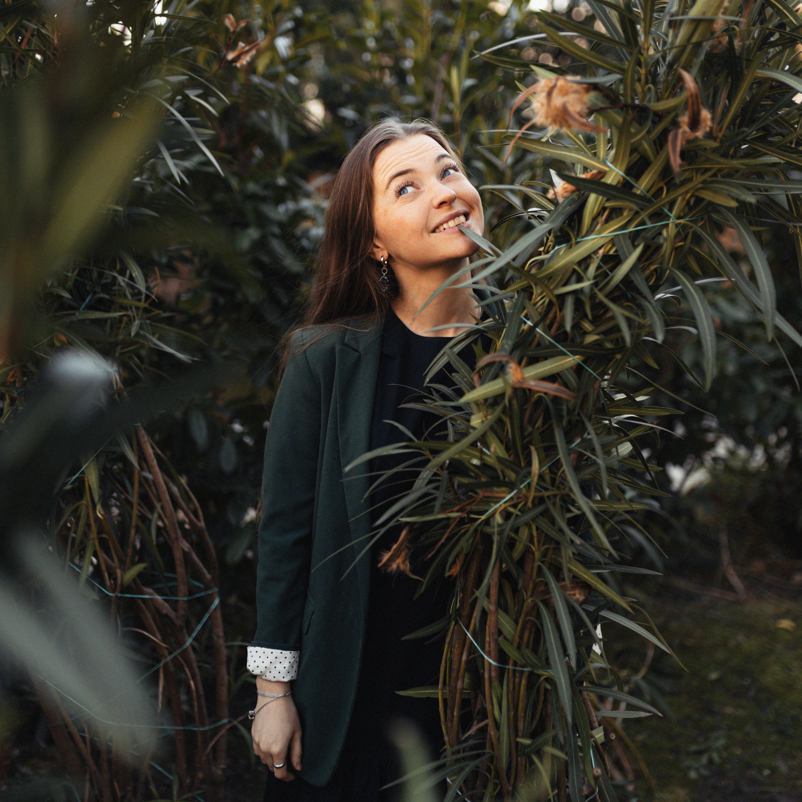 Надя, театр, море. Фотограф Мария Сваридзе