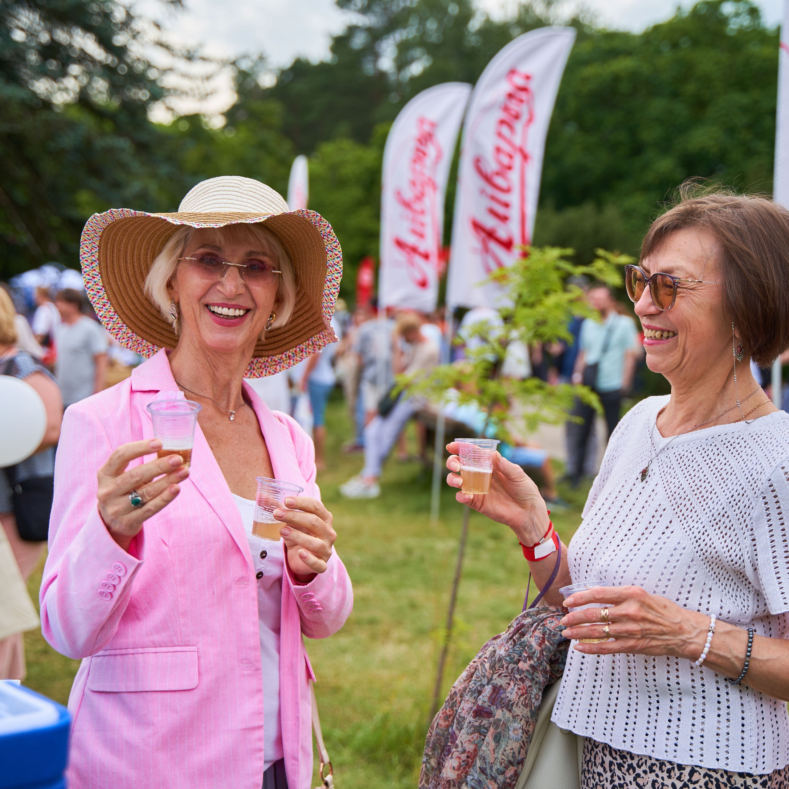 Аливария и GARAGE на Vulitsa ezha