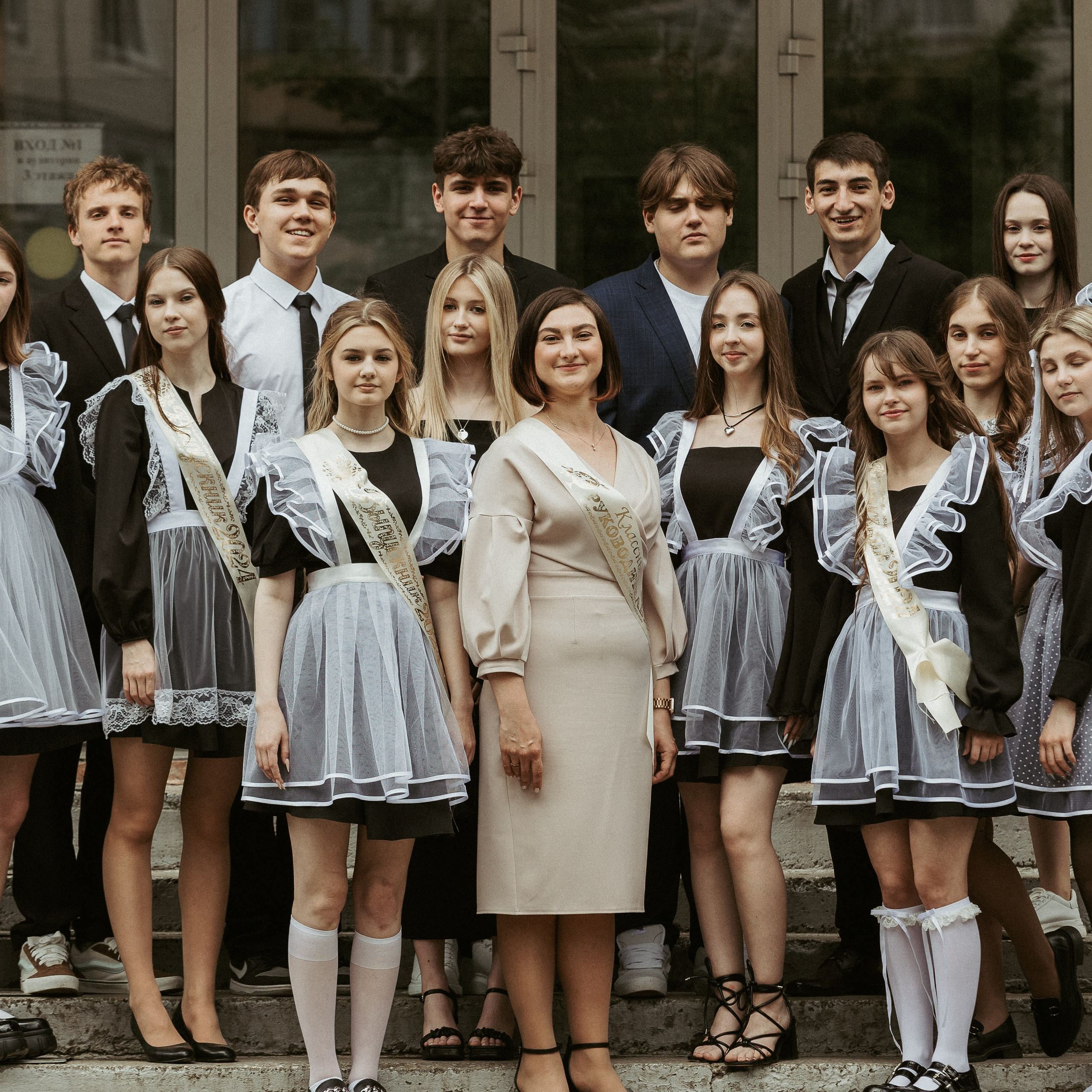 Выпускники 2025. Издательство выпускных альбомов МЕЛ в Барнауле