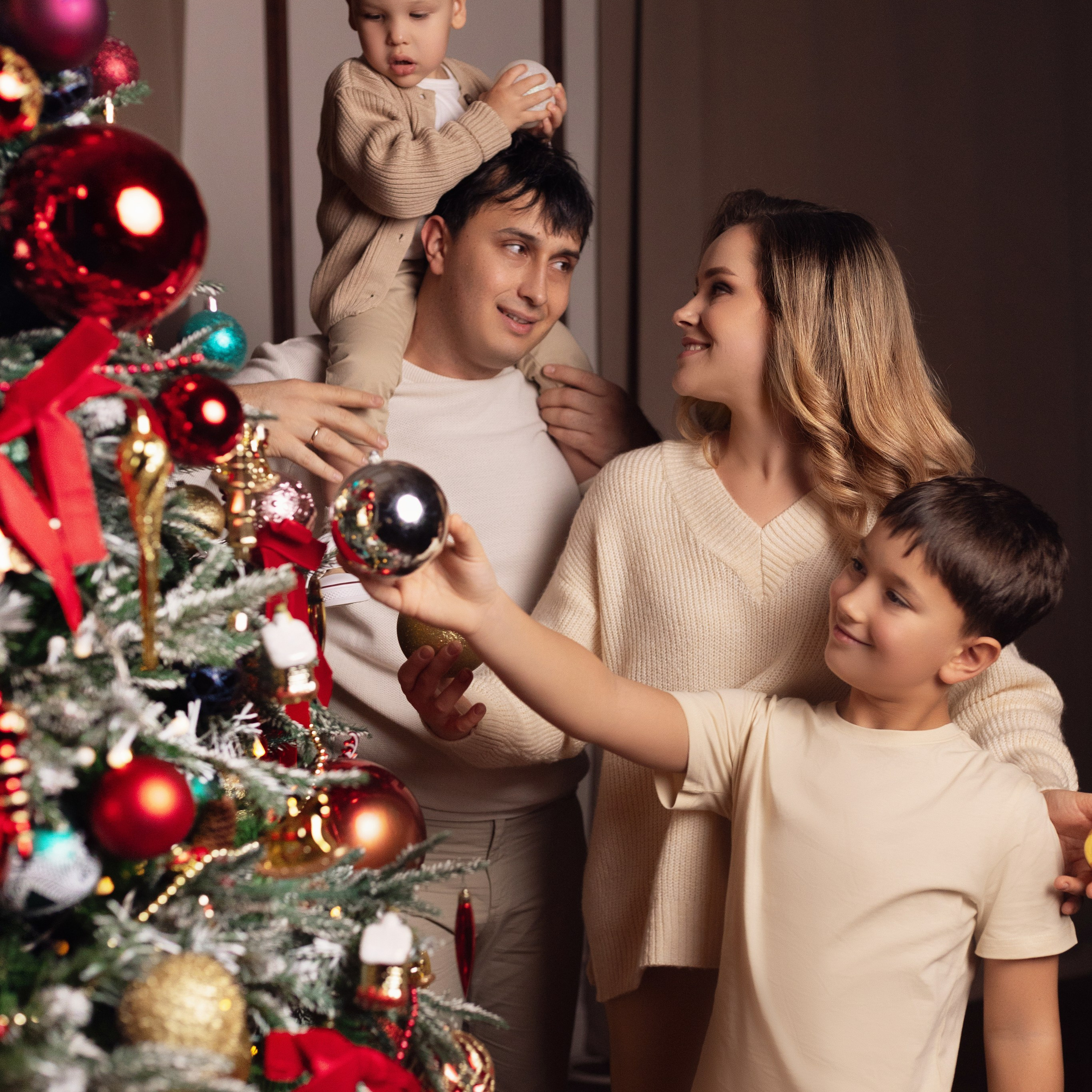 НОВОГОДНЯЯ