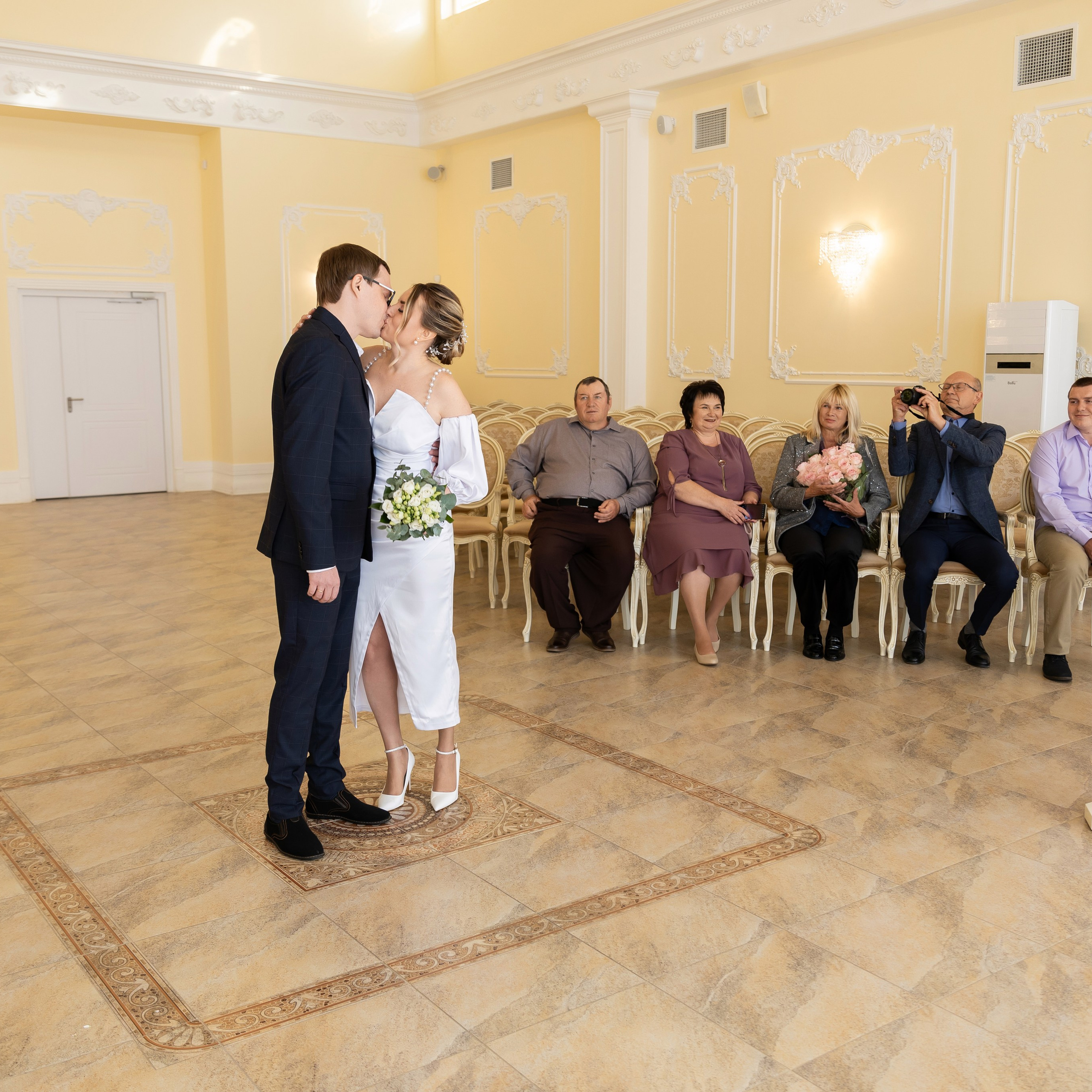 Регистрация в ЗАГС Красносельского района. Семейный и свадебный фотограф в Санкт-Петербурге Татьяна Швыкова