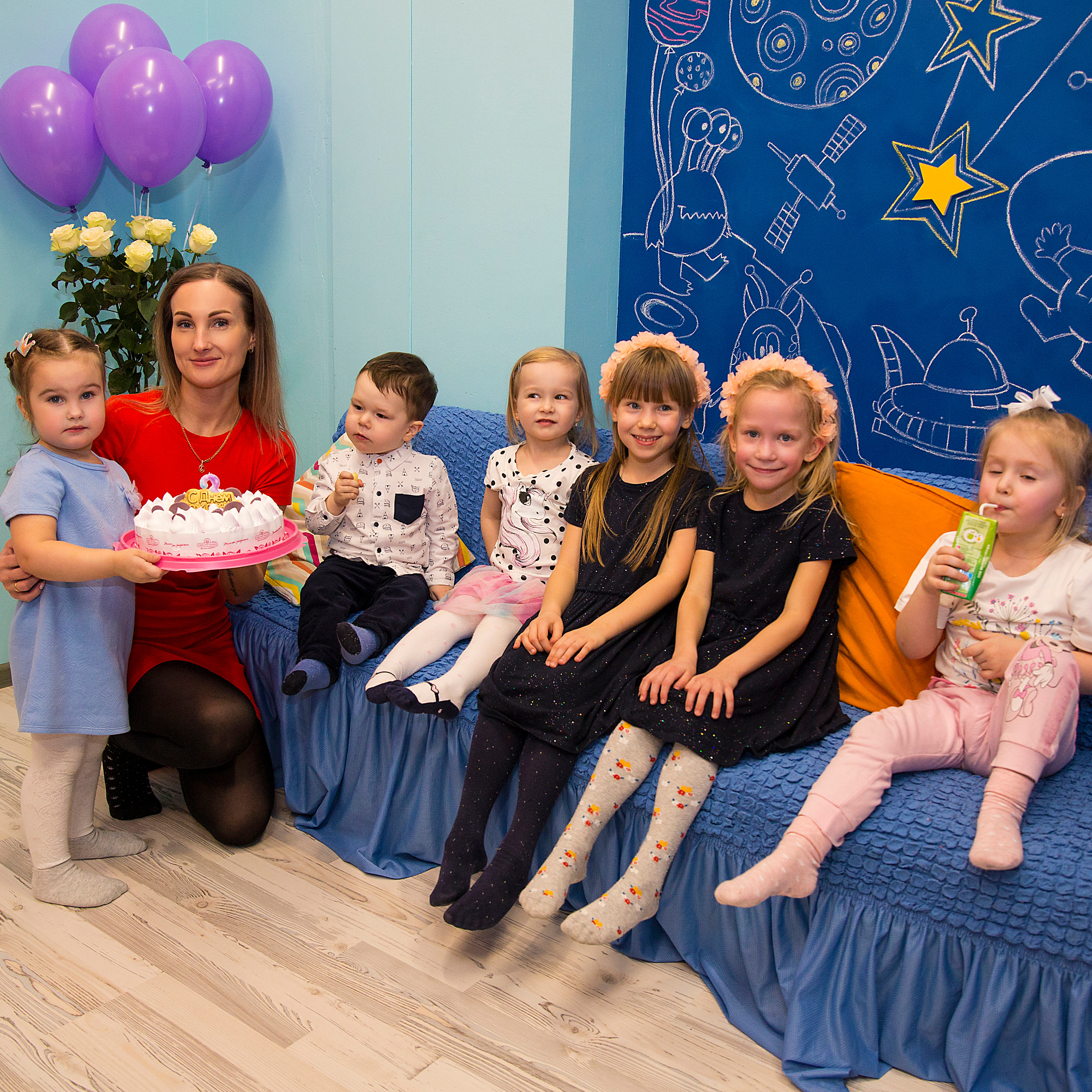 День рождения в игровой комнате. Семейный и свадебный фотограф в Санкт-Петербурге Татьяна Швыкова