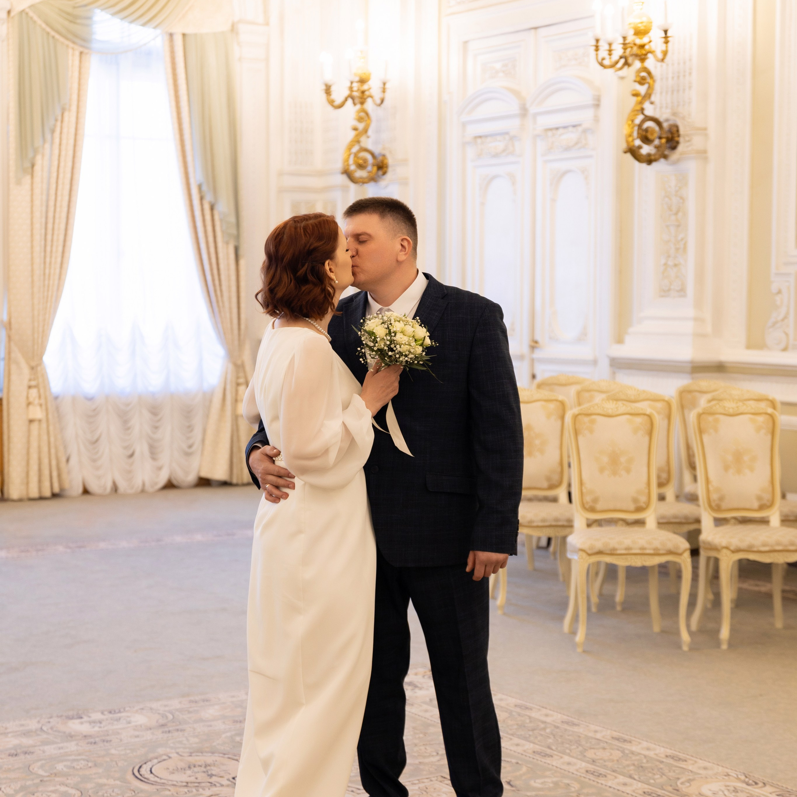 Свадьба во дворце бракосочетания на Английской набережной. Семейный и свадебный фотограф в Санкт-Петербурге Татьяна Швыкова