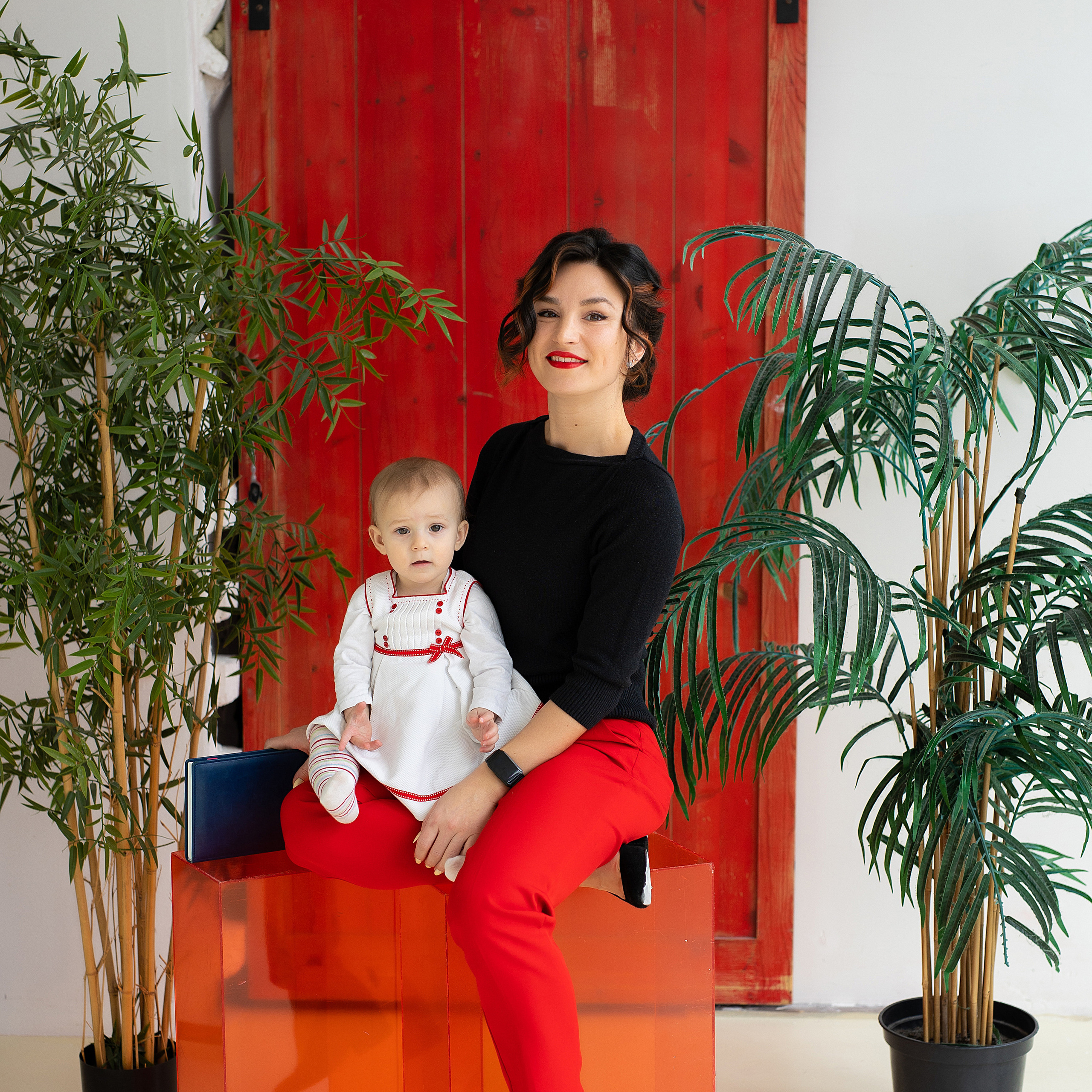 фотосессия мамы и дочки в студии в санкт-петербурге