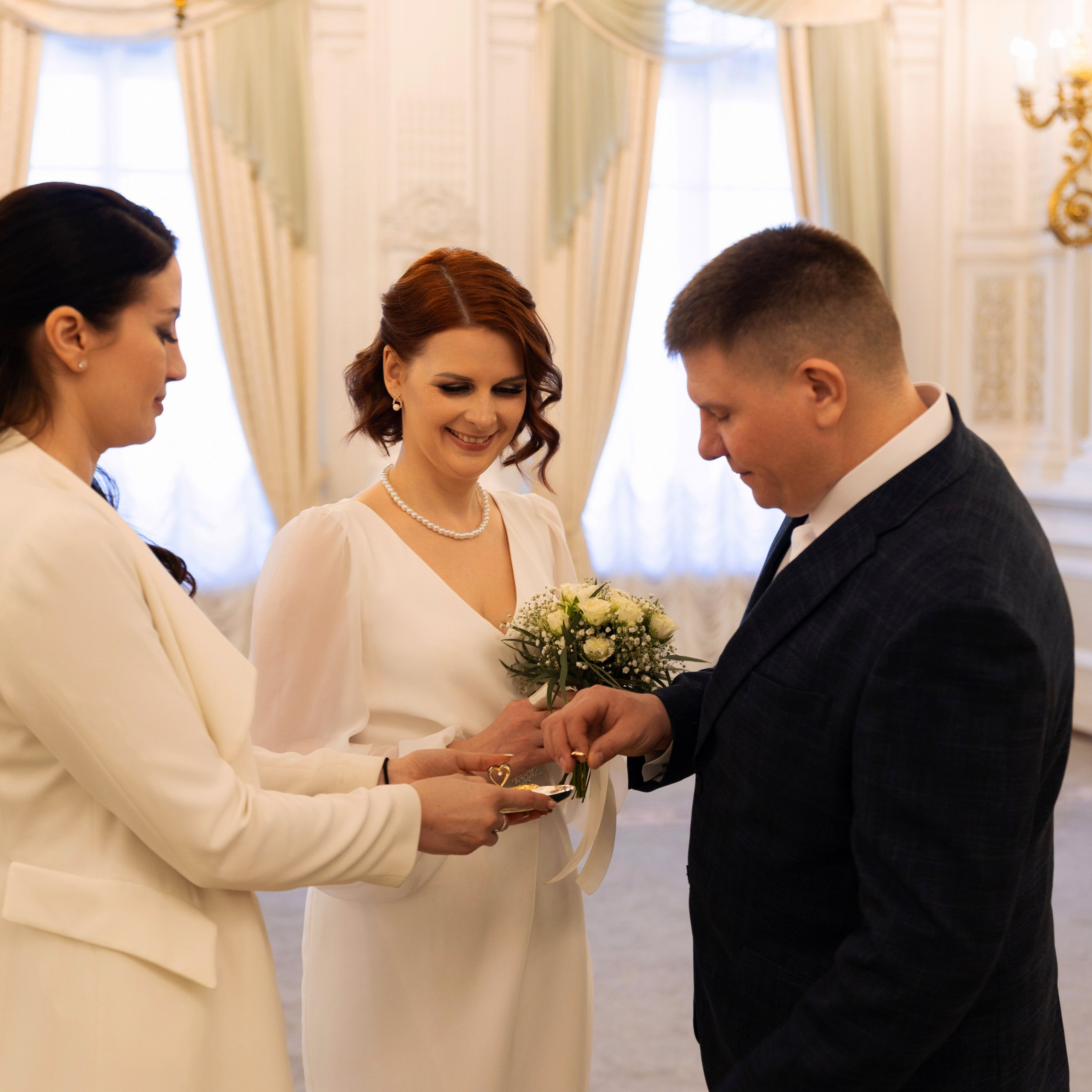 Свадьба во дворце бракосочетания на Английской набережной. Семейный и свадебный фотограф в Санкт-Петербурге Татьяна Швыкова